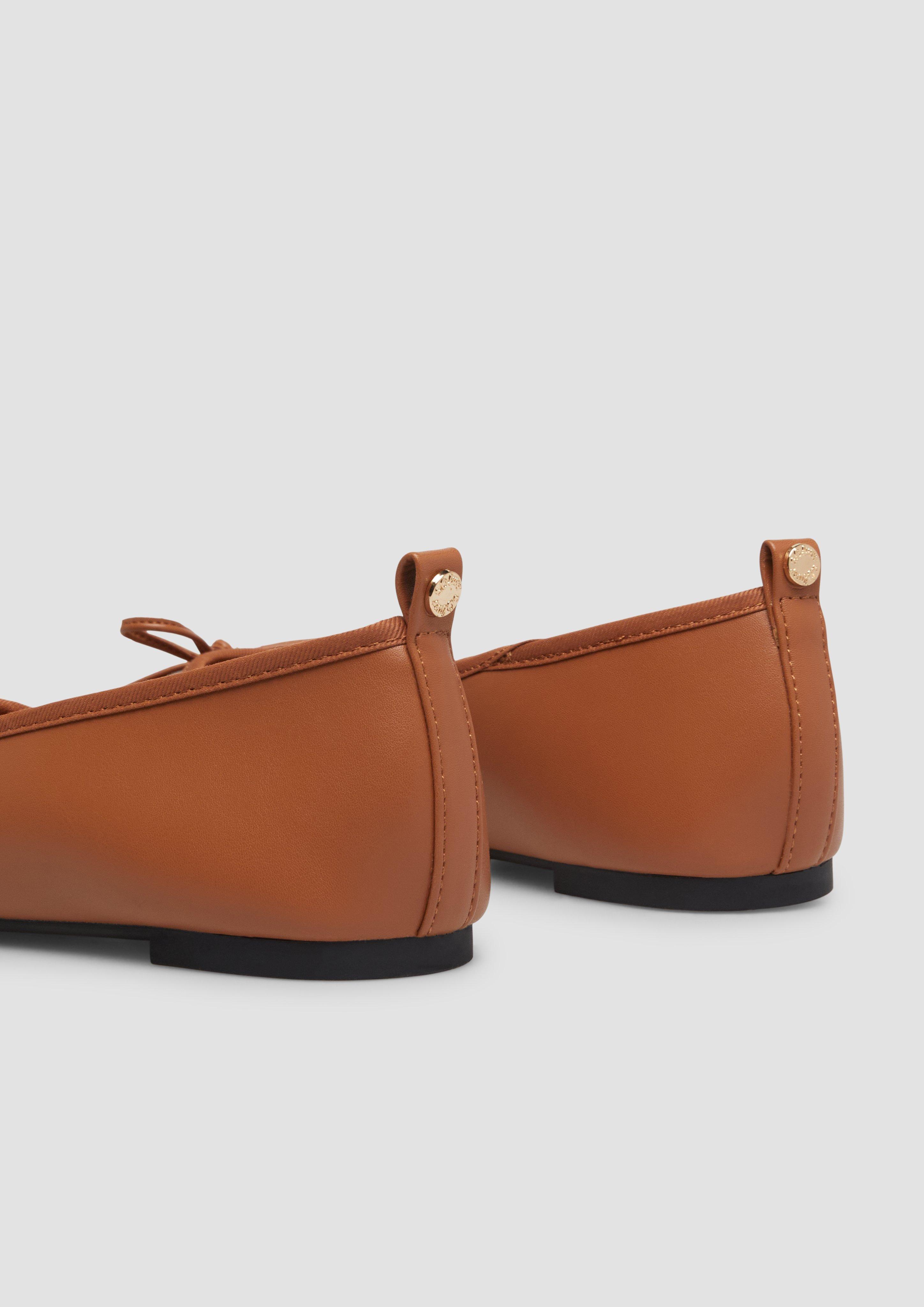 Ballerinas in 8755, 93A1 & 0031