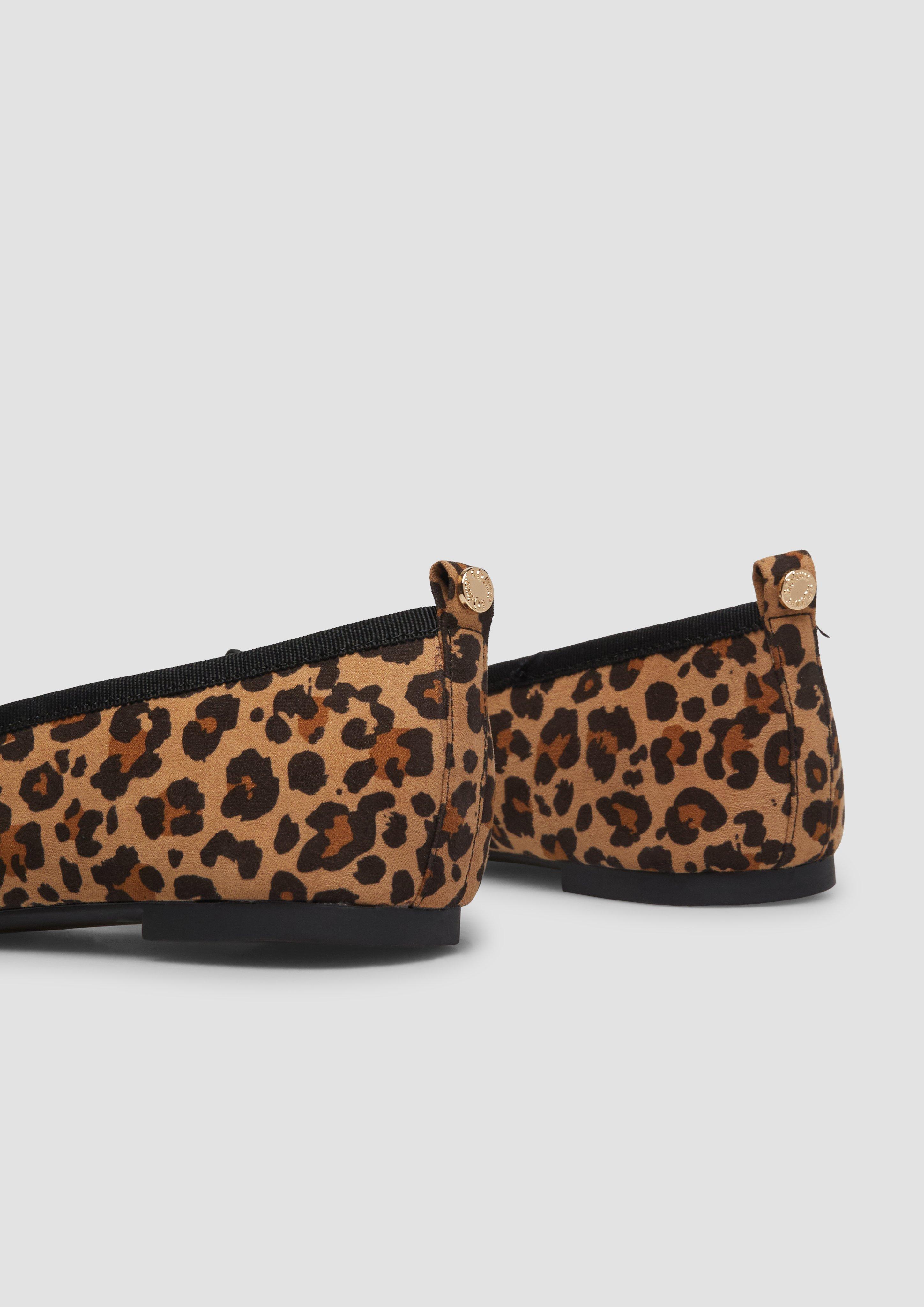 Ballerinas in 93A1, 0031 & 8755