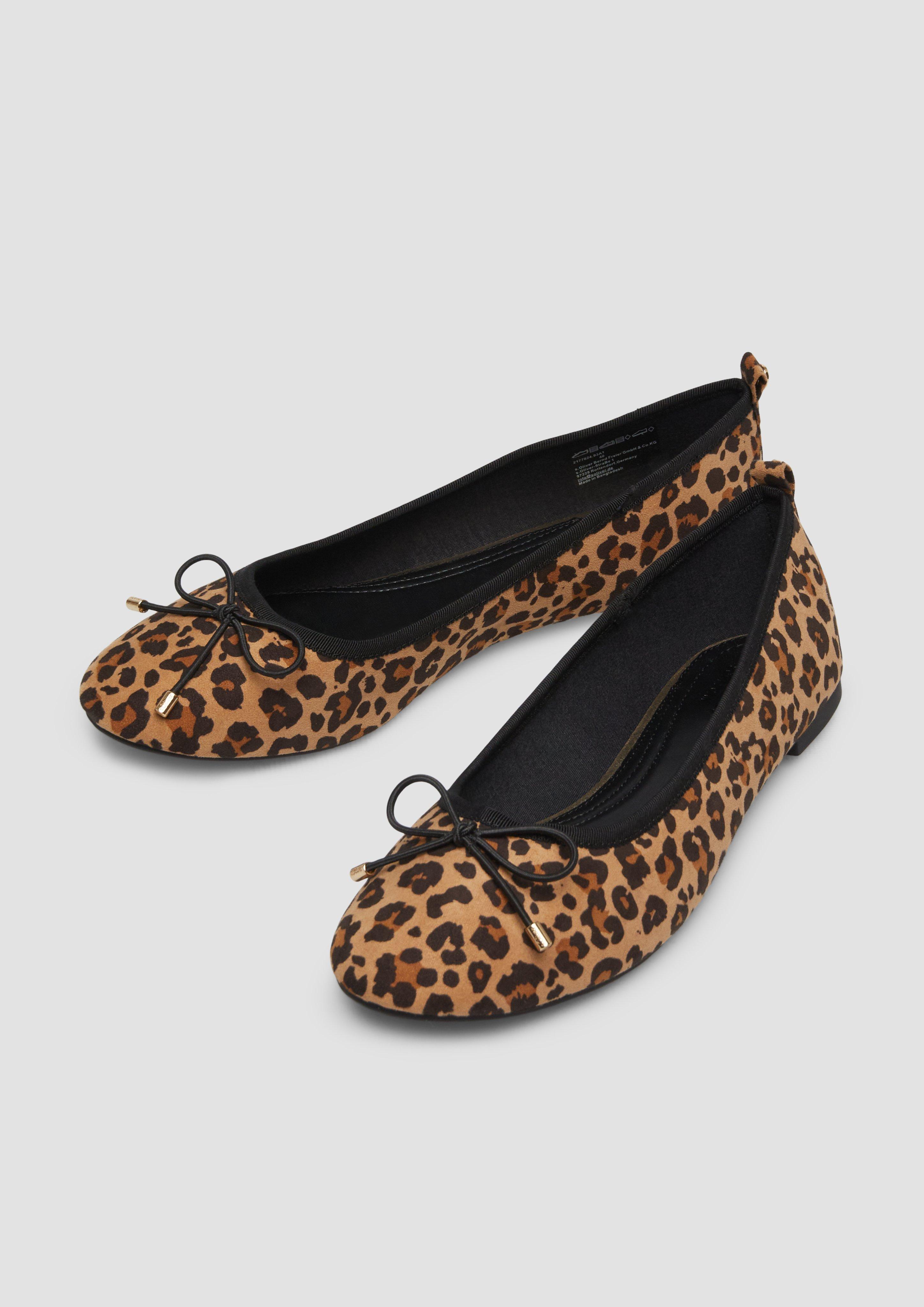 Ballerinas in 93A1, 0031 & 8755