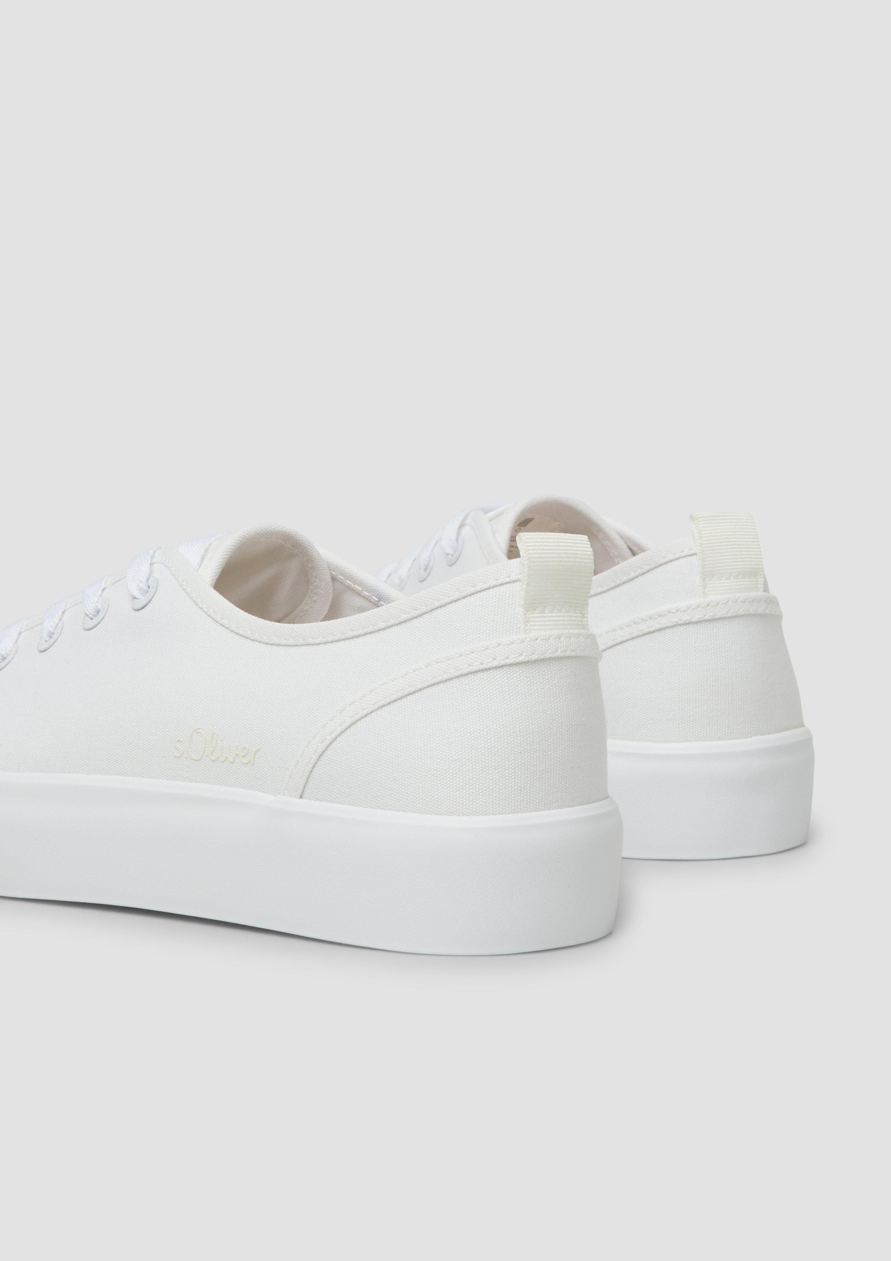 Sneaker in 0100 & 7800