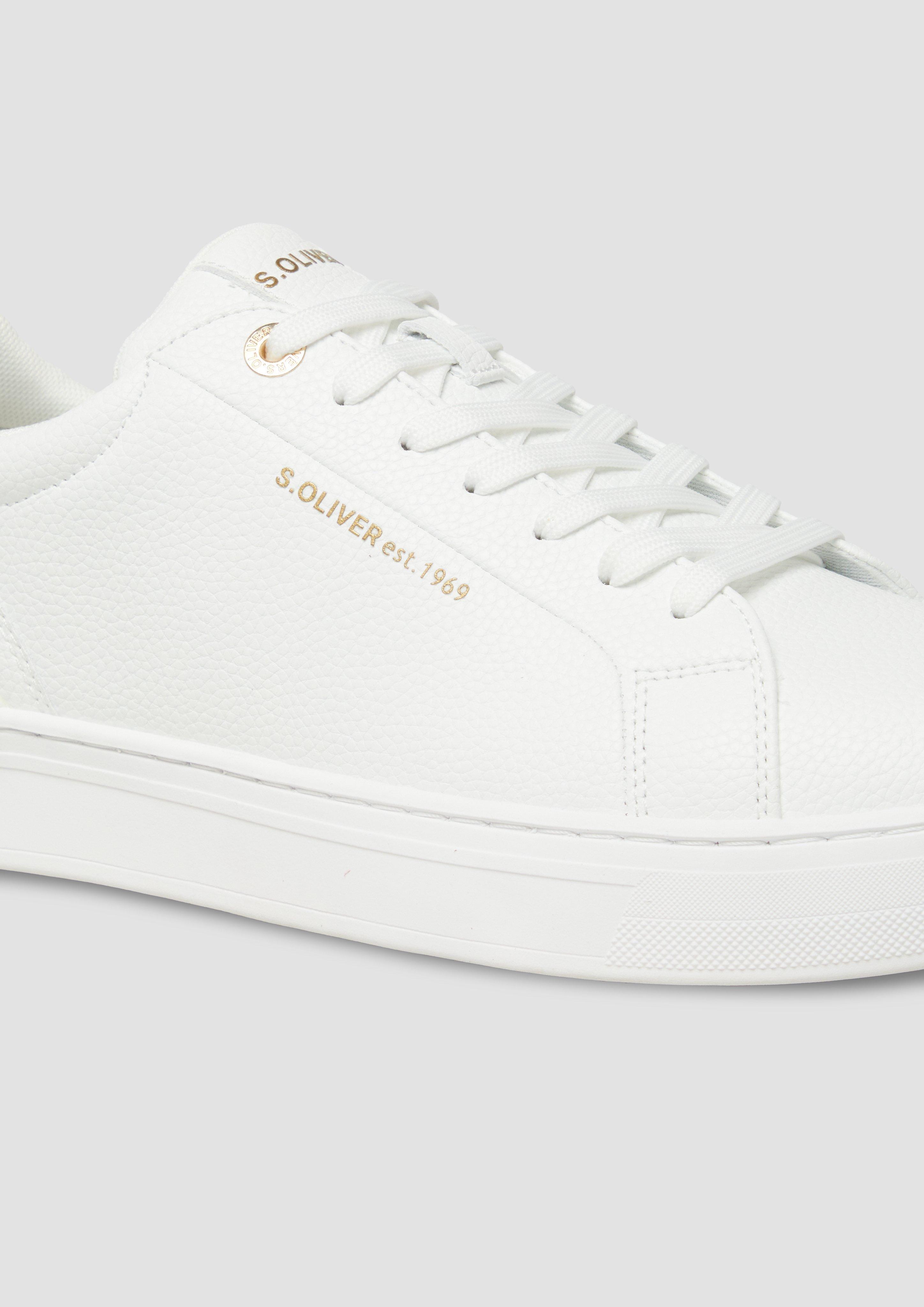 Sneaker in 0100 & 8307