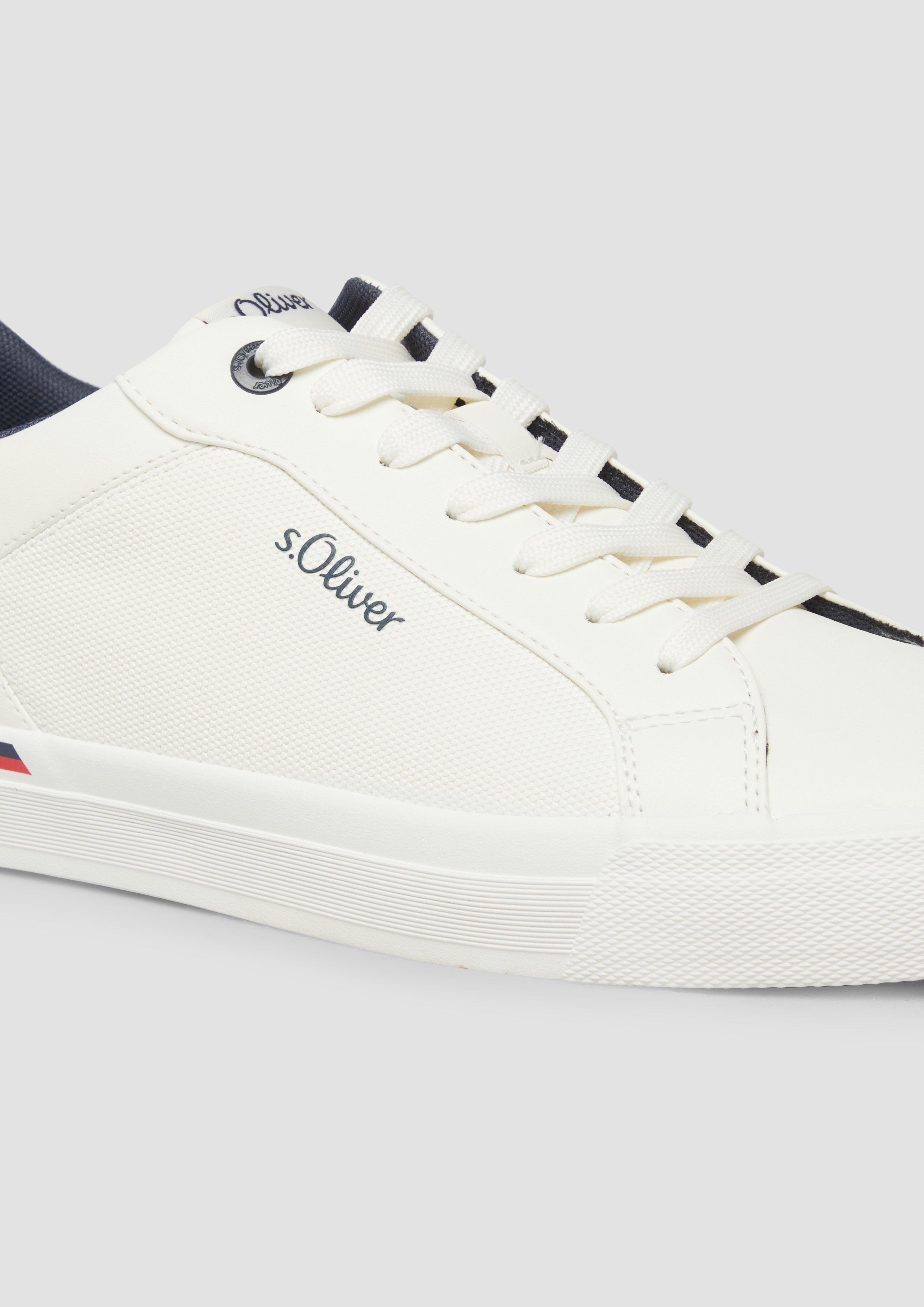 Sneaker in 0100, 5750 & 99E4