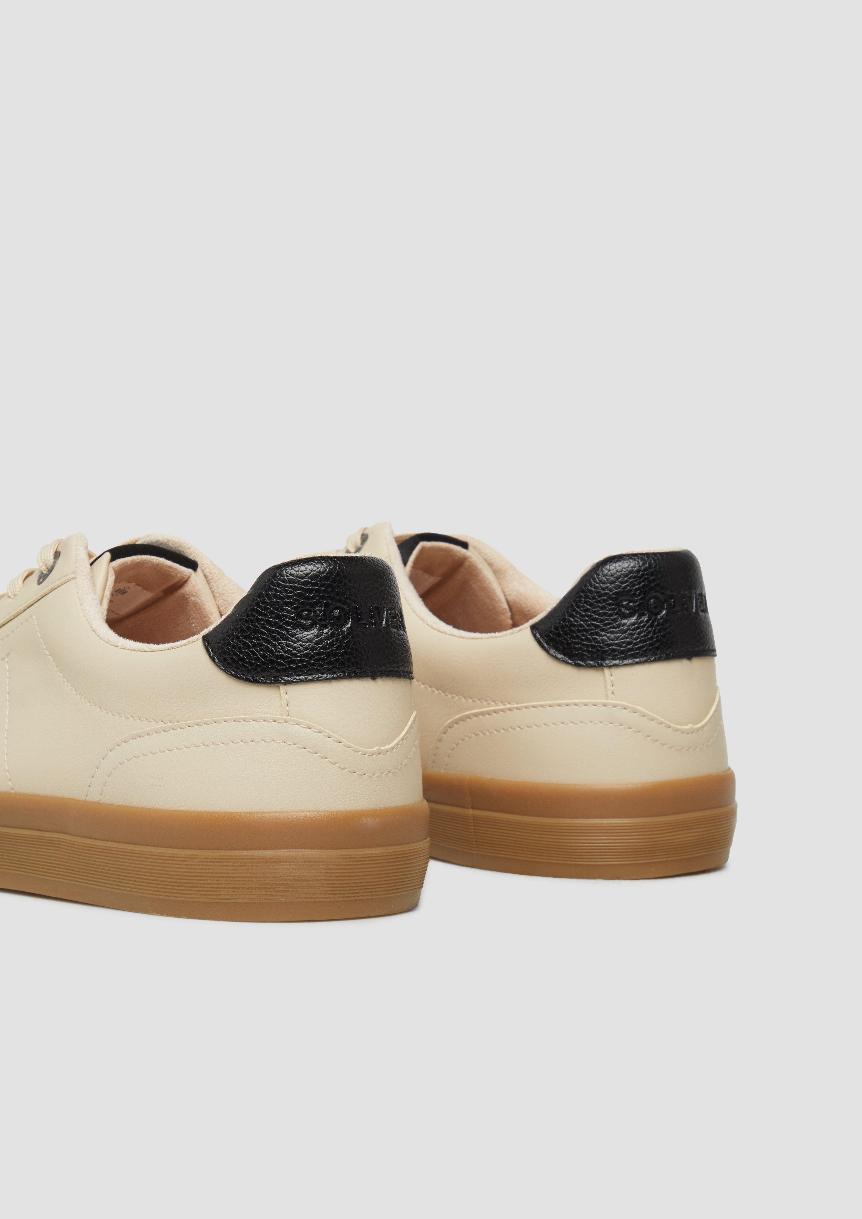 Sneaker in 81D0 & 01D6