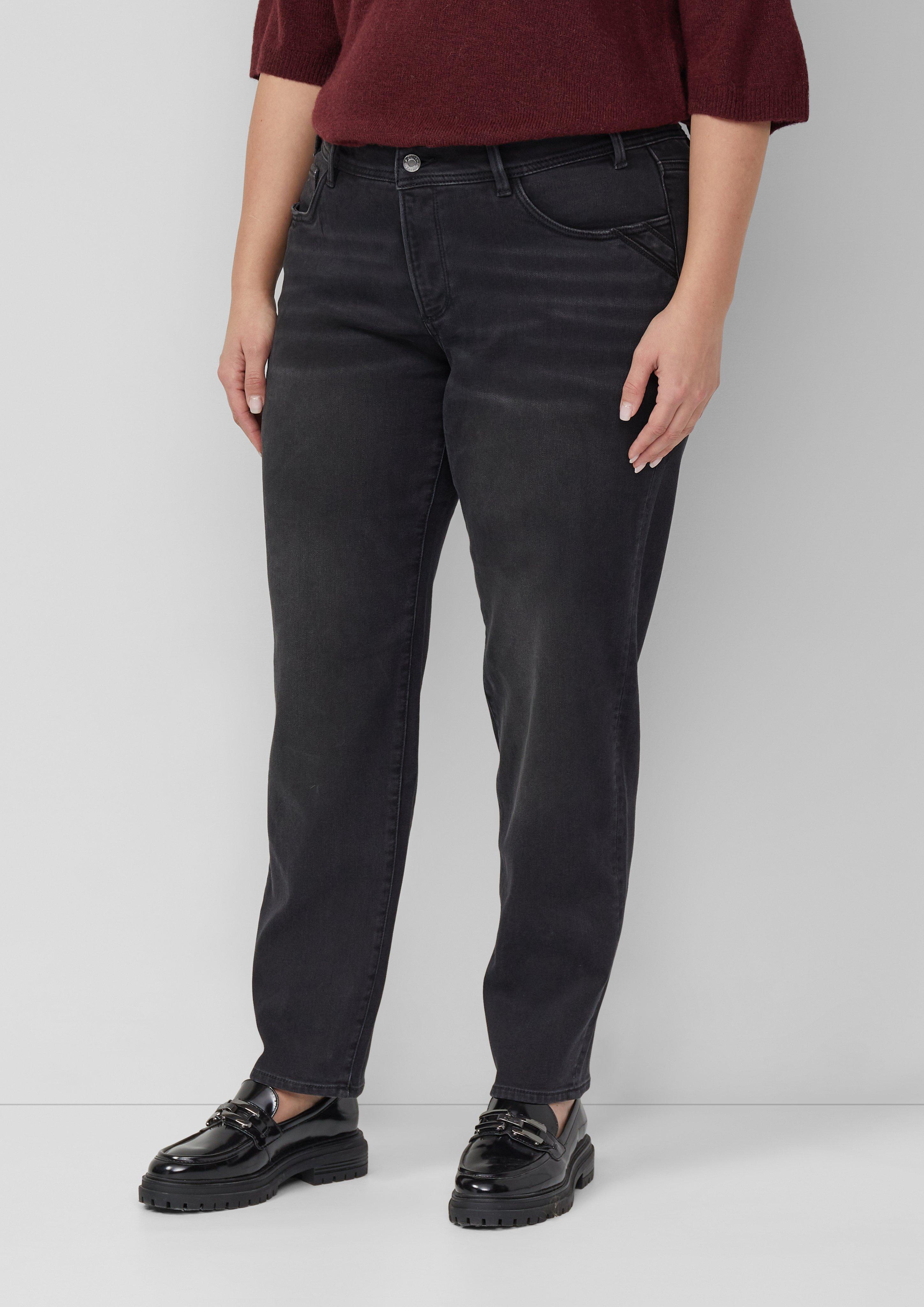 Jeans in 99Z7 & 58Z7