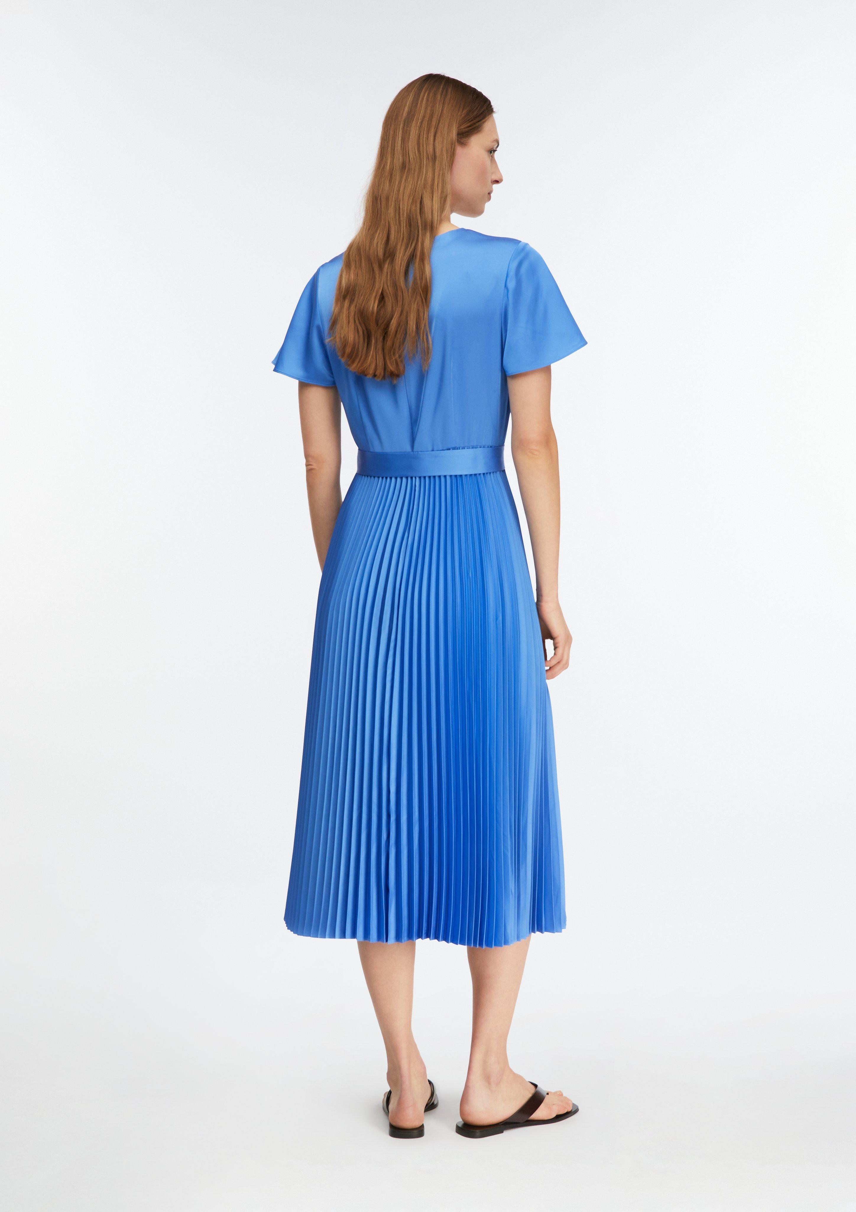 Dress in 5444 & 5976