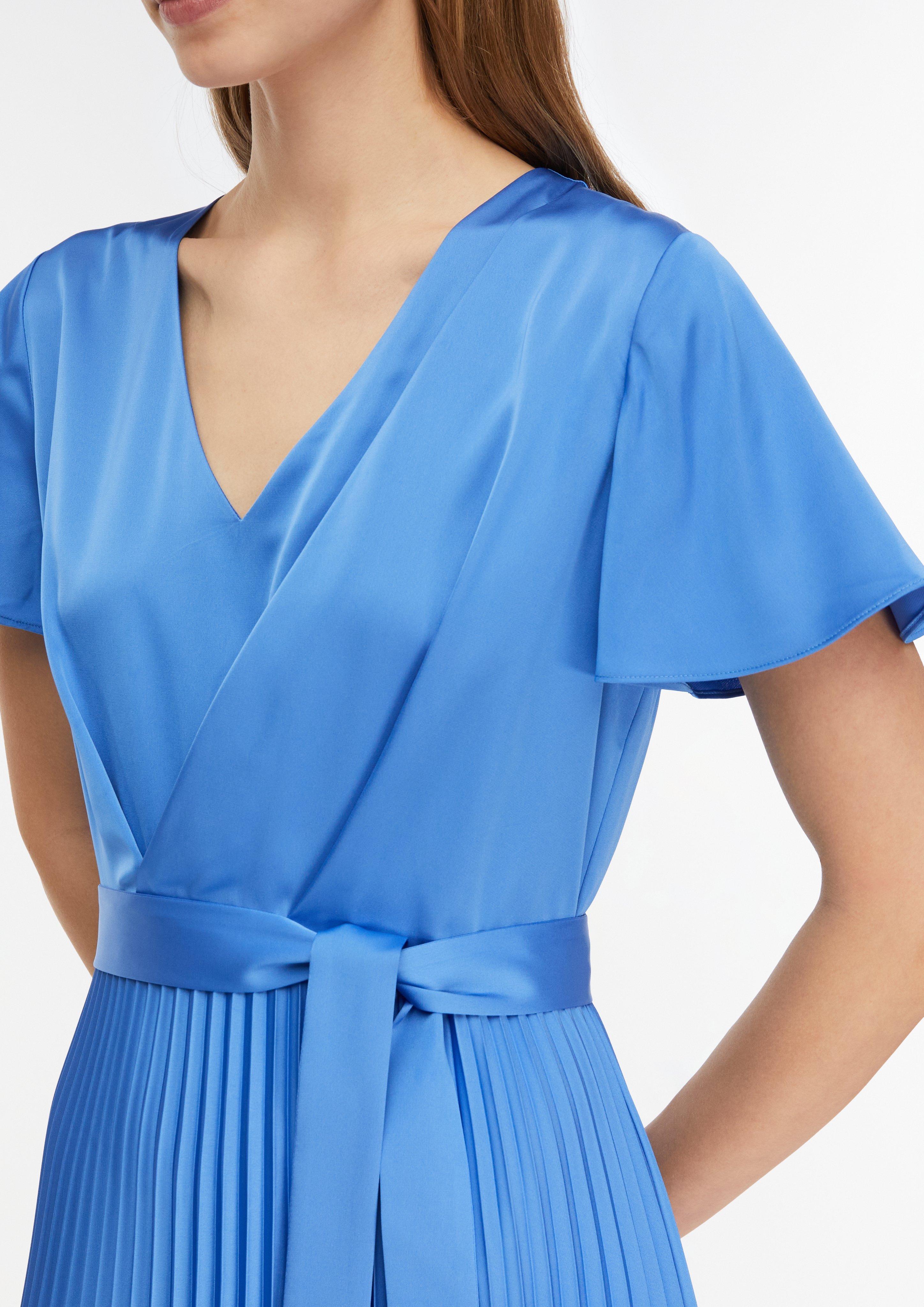 Dress in 5444 & 5976