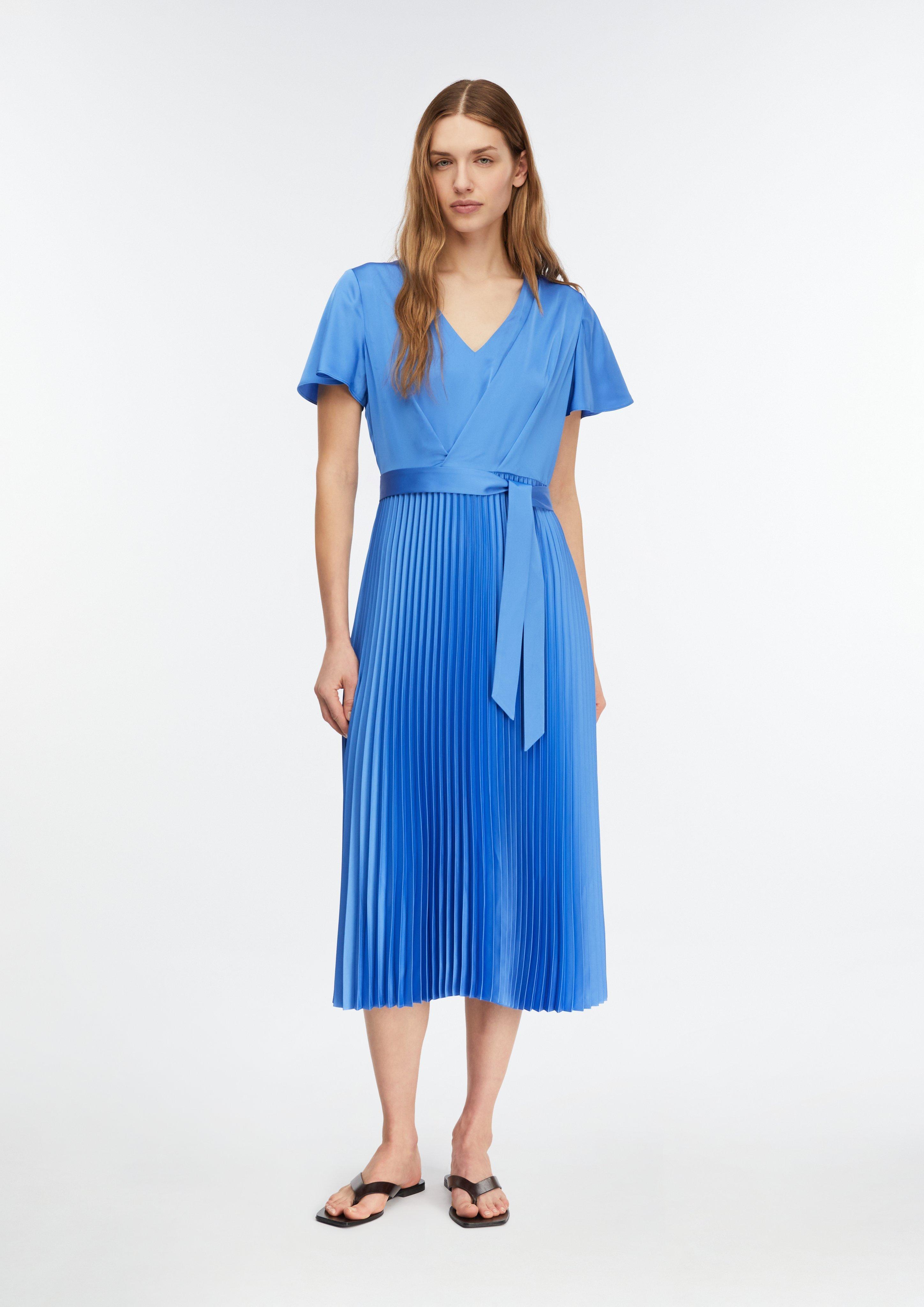 Dress in 5444 & 5976