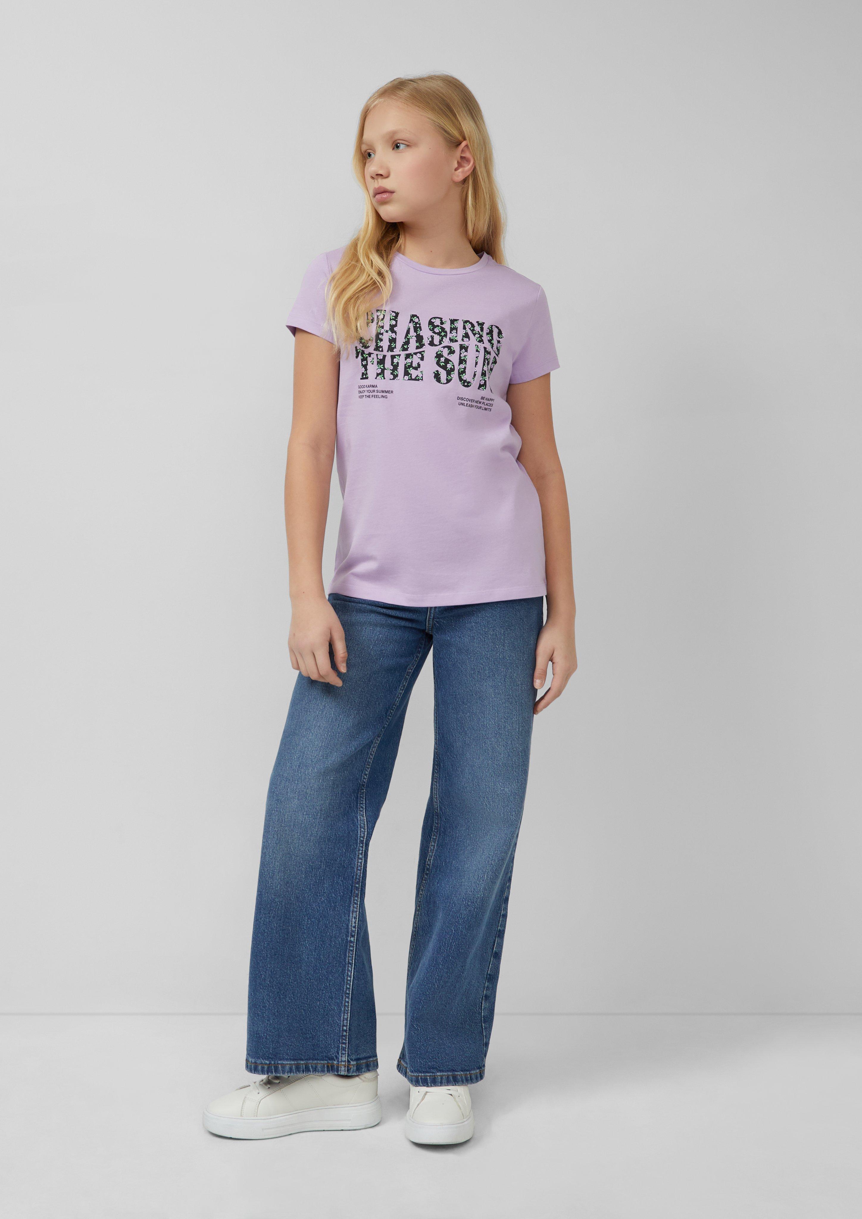 T-shirt in 4615 & 0100