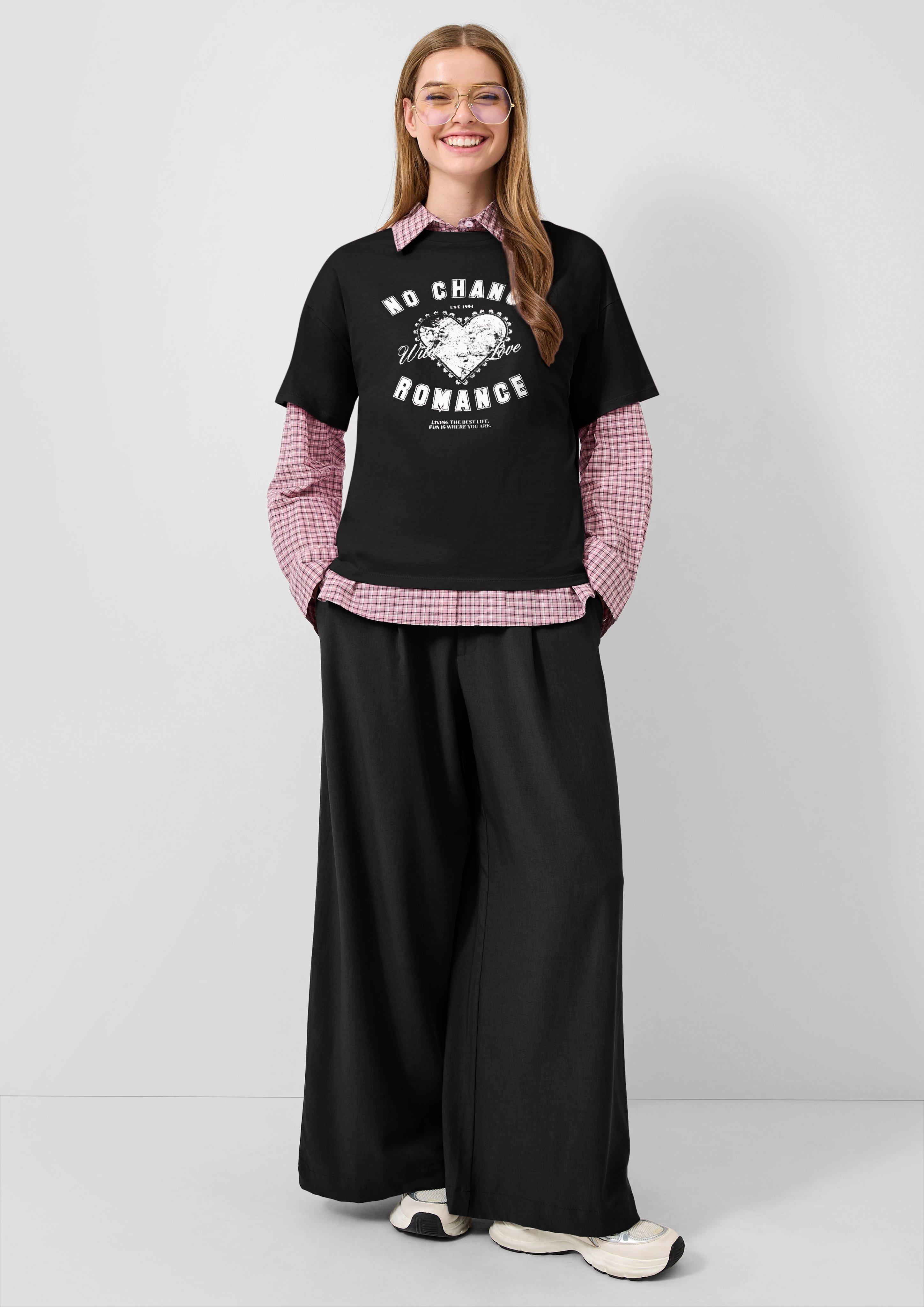 T-Shirt in 99D0, 02D0, 41D0 & 58D0