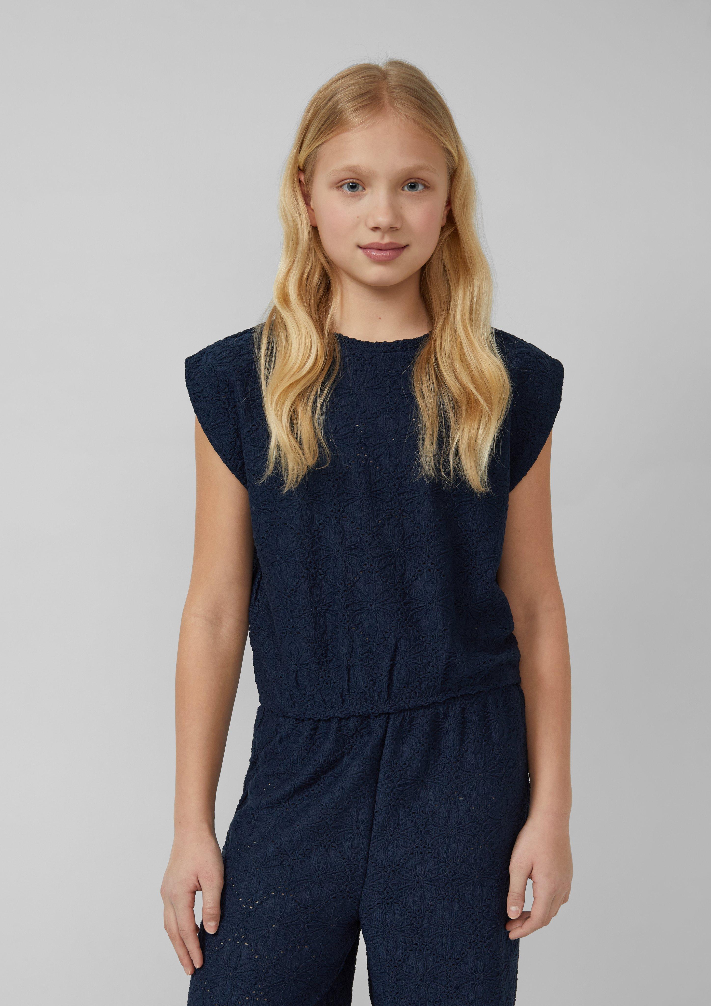 T-shirt in 5952 & 4615