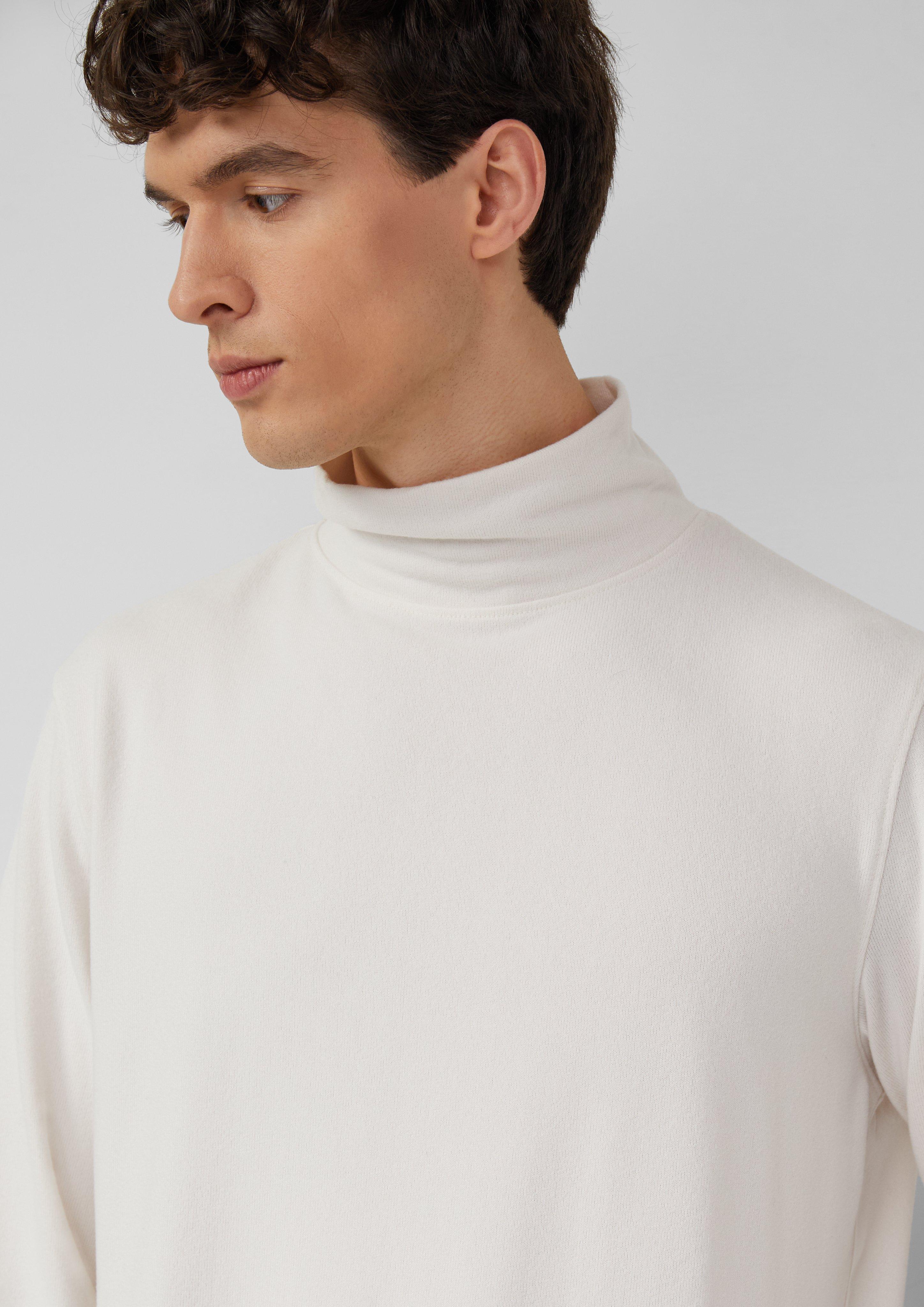 T-shirt in 9000, 6720, 5978, 9999, 7938 & 9573