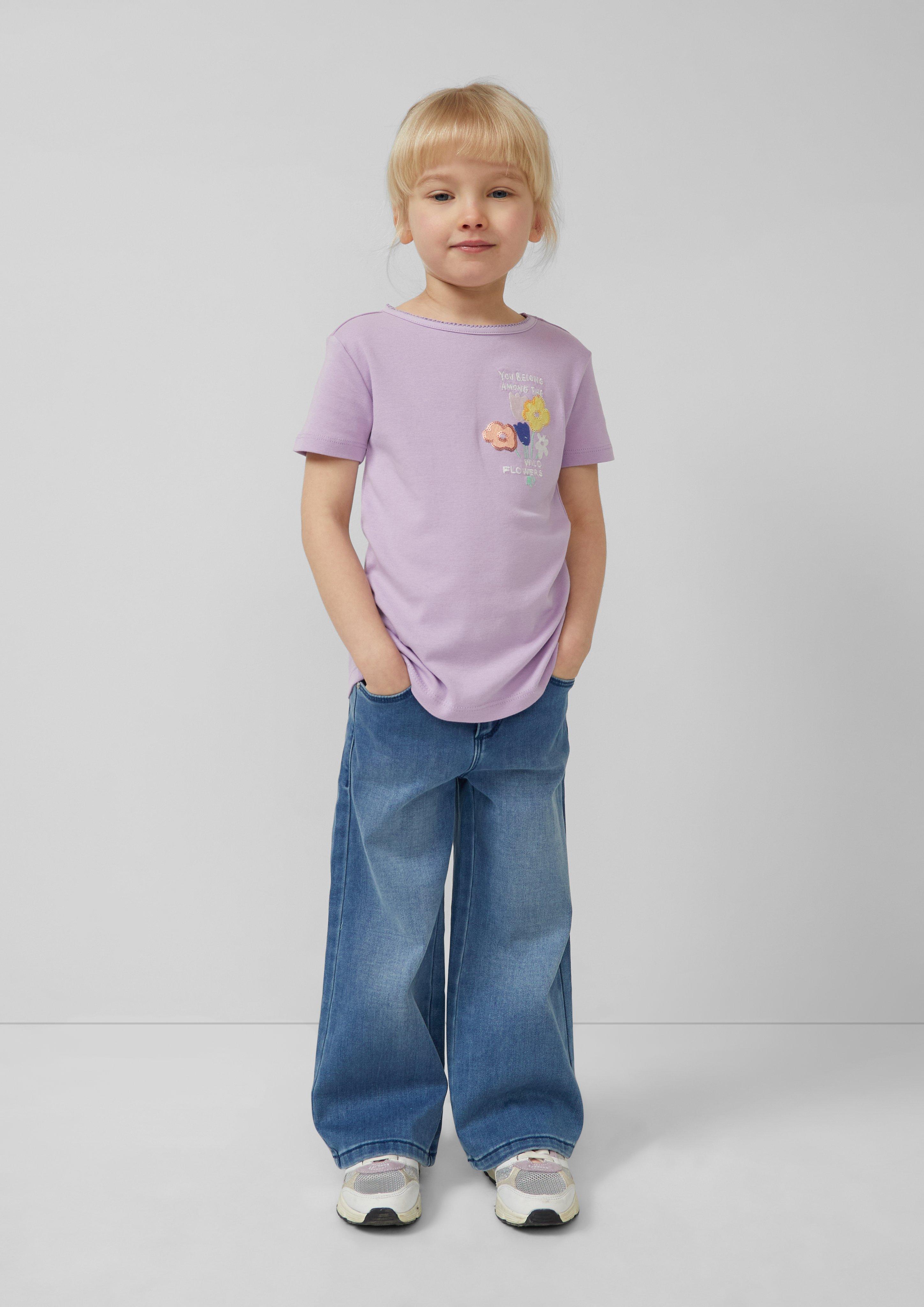 T-shirt in 4615, 2218 & 0401