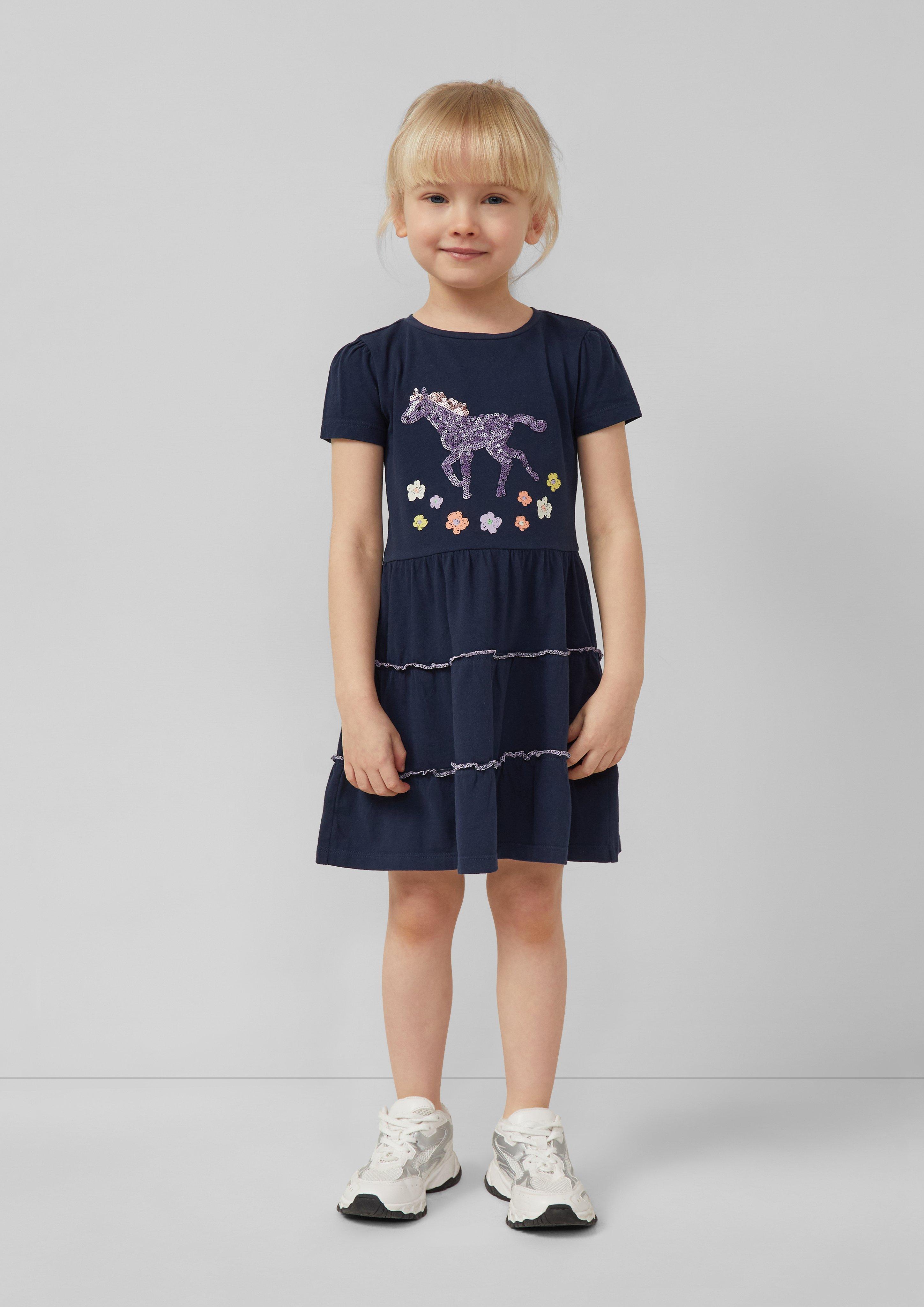 Robe in 5952, 2218 & 4615