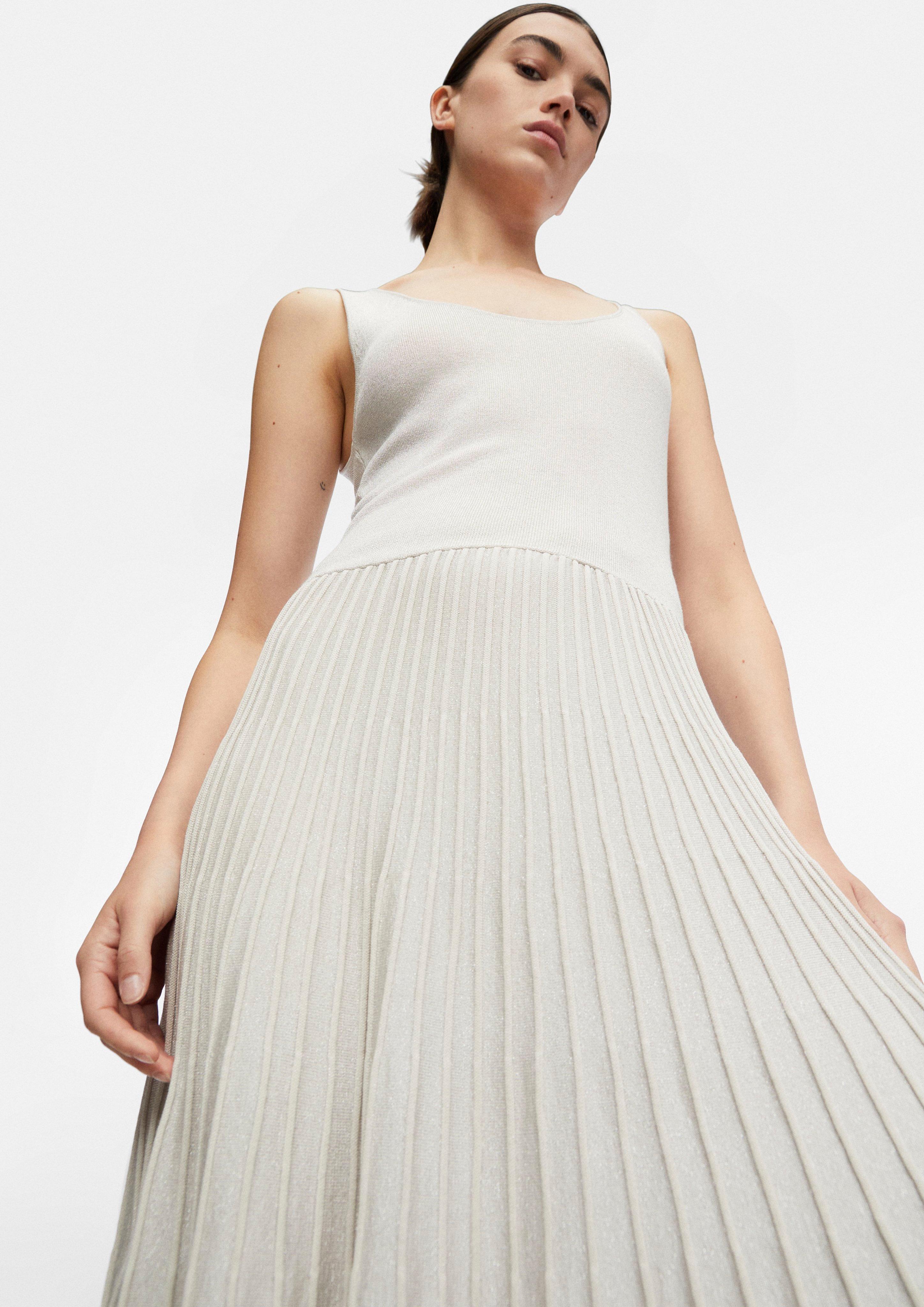 Statement-Strickkleid mit Plissée-Rock in Allover-Glitzergarn in  von COMMA