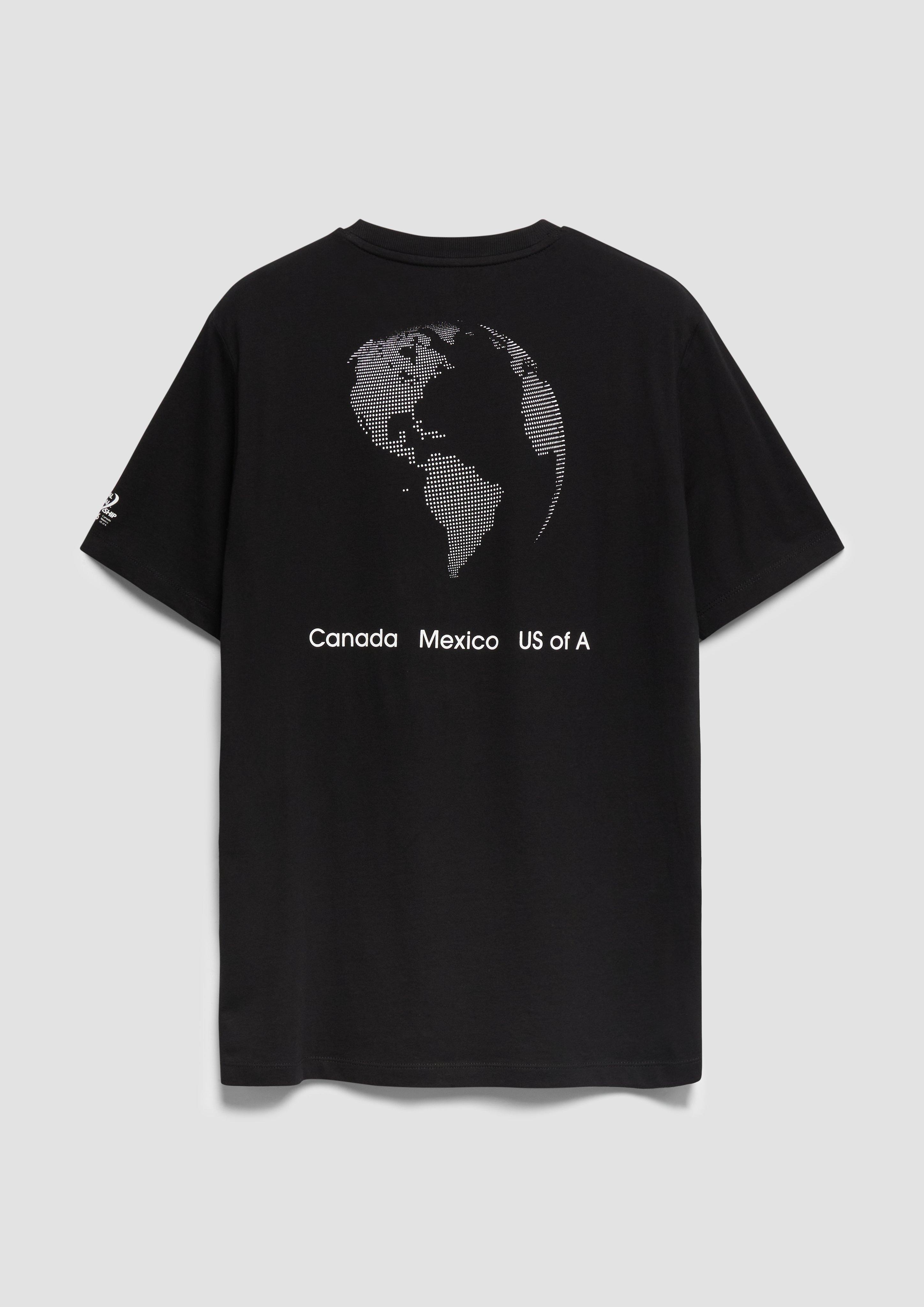 T-Shirt in 99D1 & 02D1