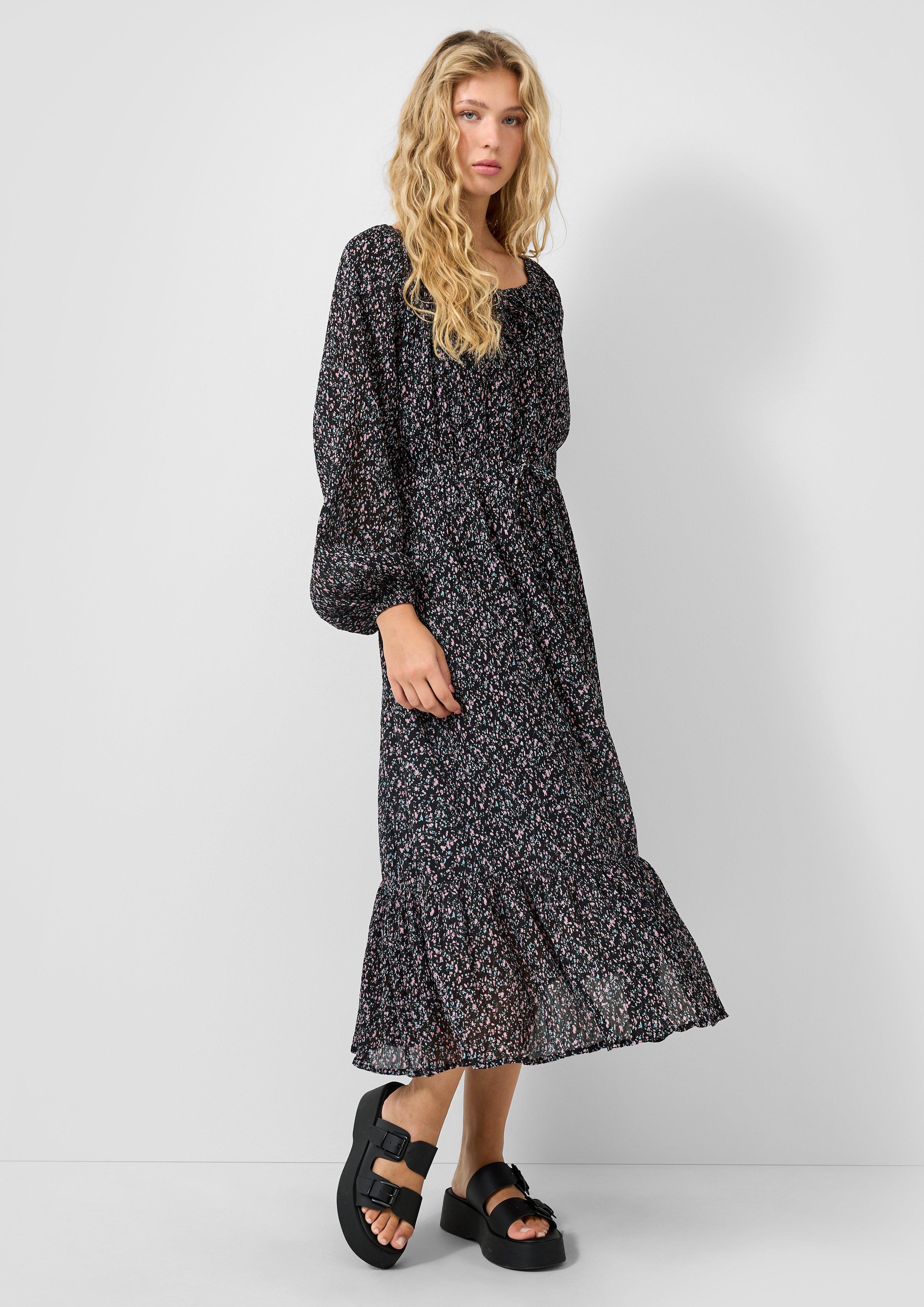 Šaty in 99A0 & 03A0