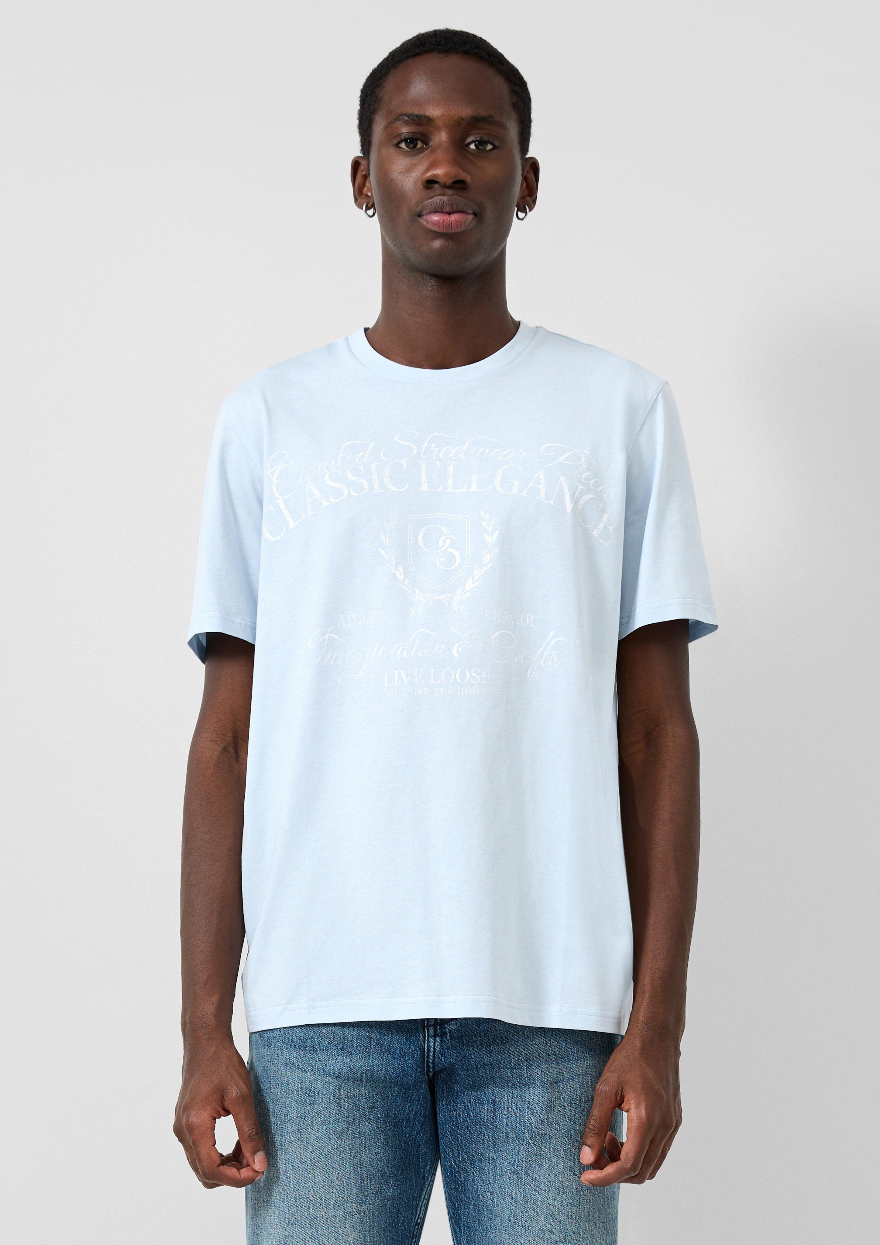 T-Shirt in 50D0, 61D0 & 02D0