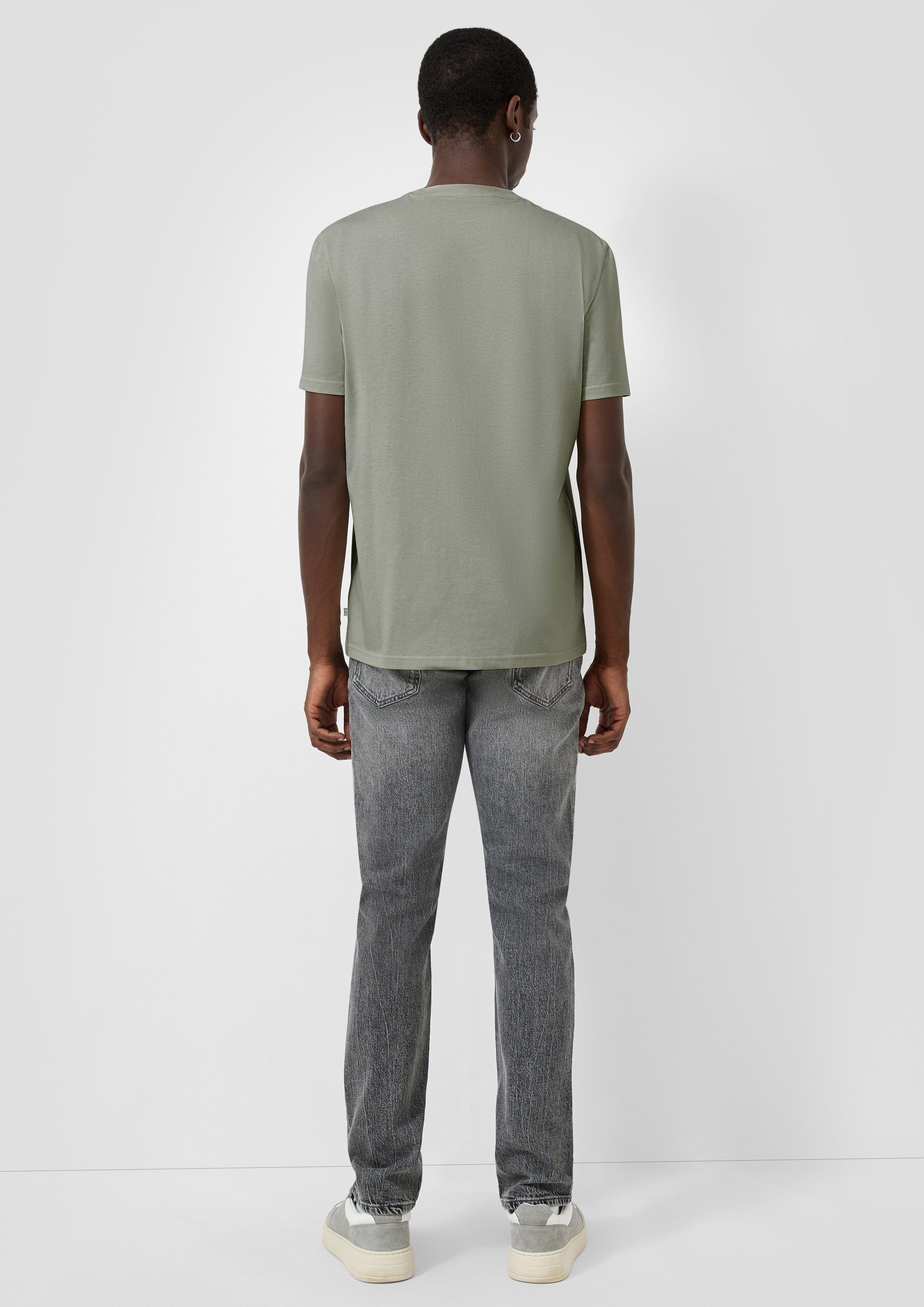 T-Shirt in 61D0, 50D0 & 02D0