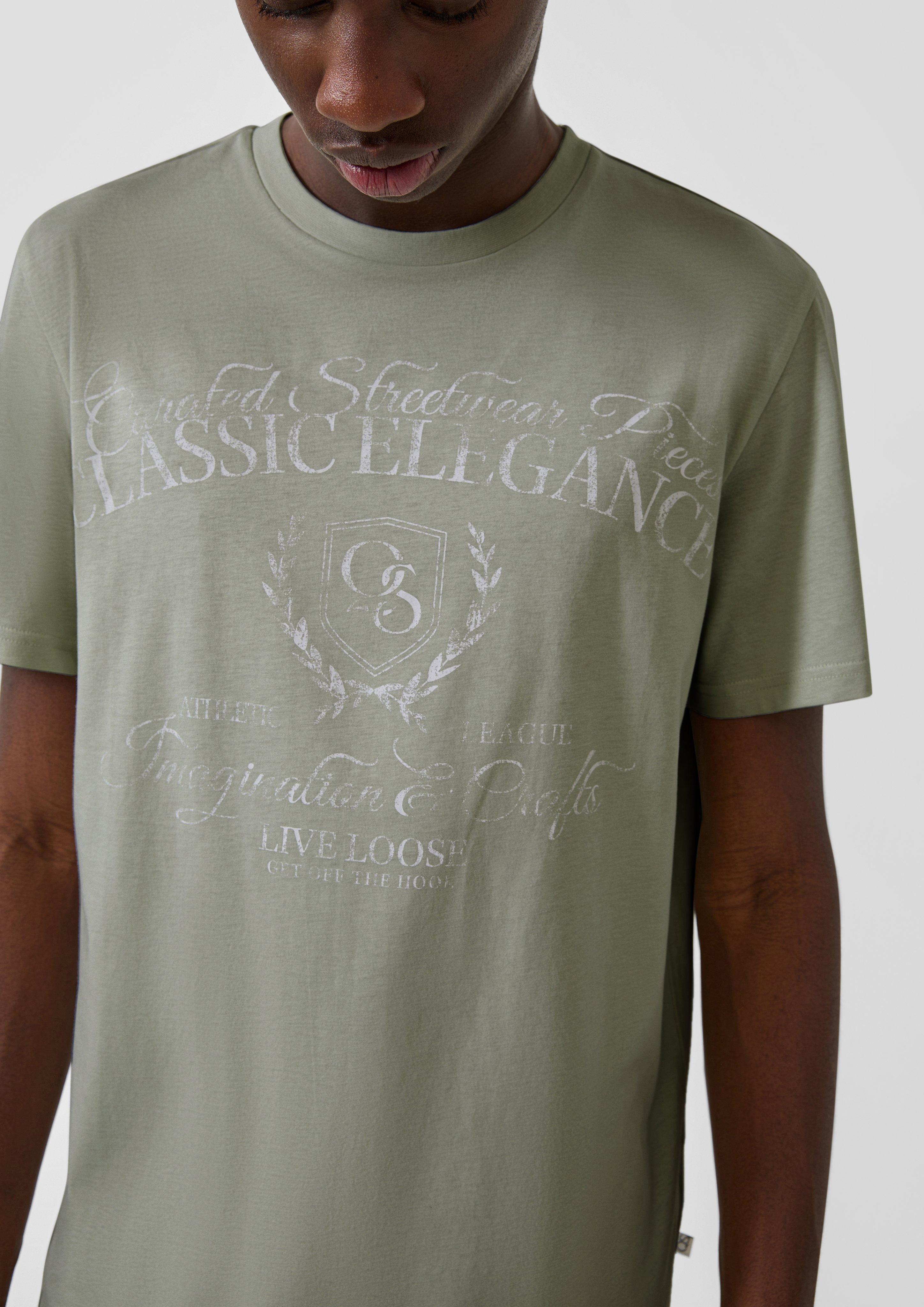 T-Shirt in 61D0, 50D0 & 02D0