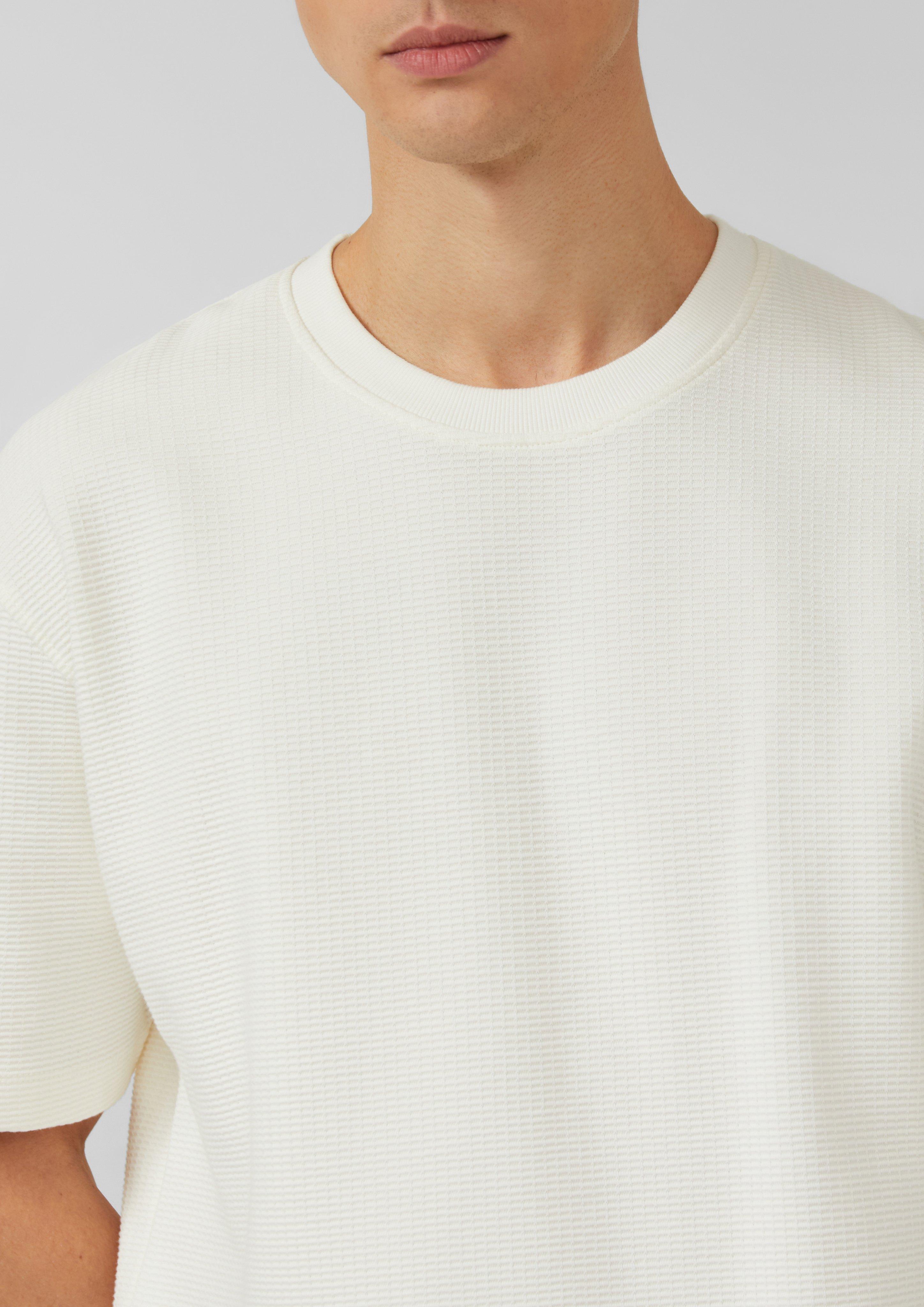 Hochwertiges T-Shirt mit Waffelstruktur im Modern Fit