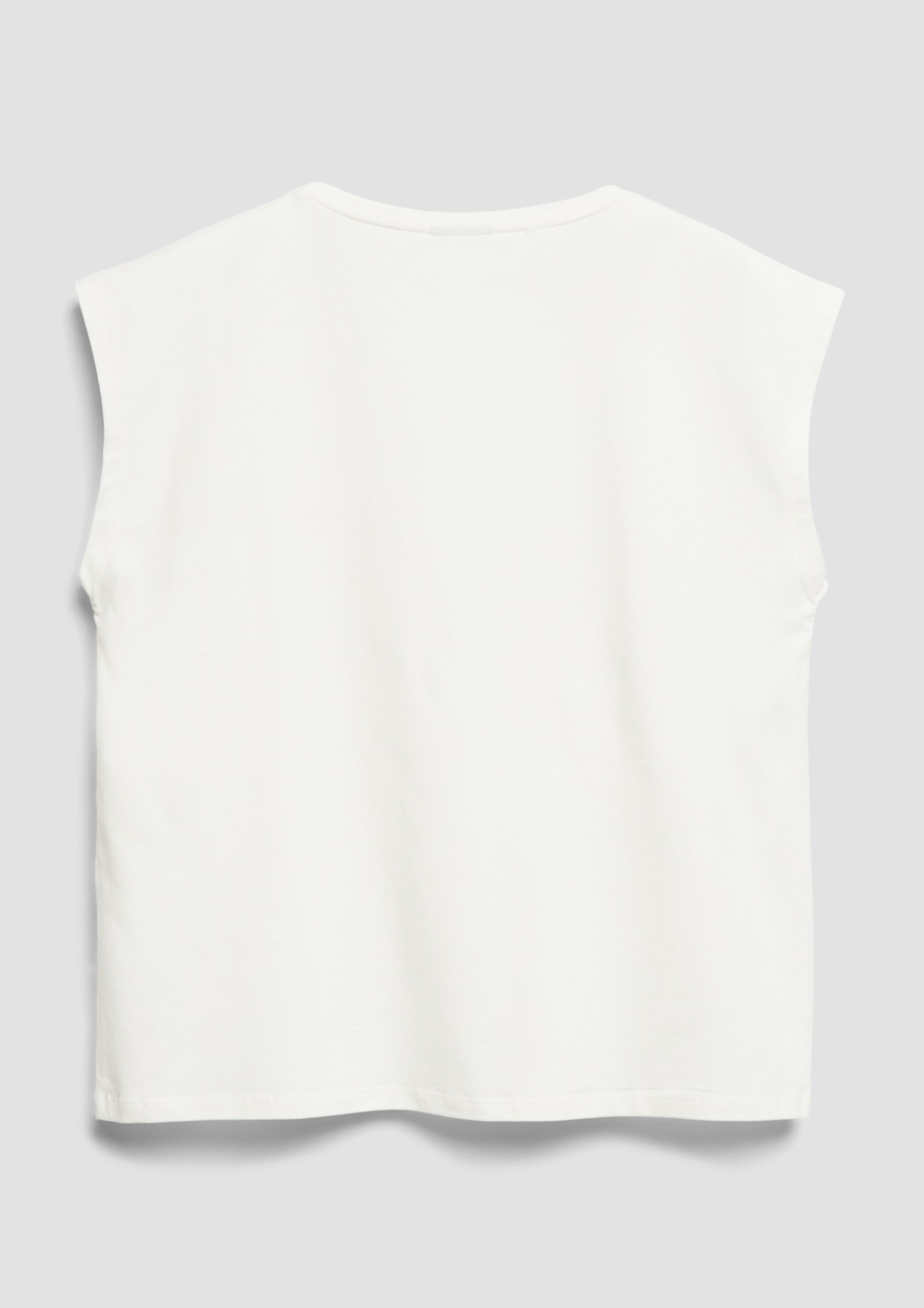 T-Shirt in 02D7 & 72D7