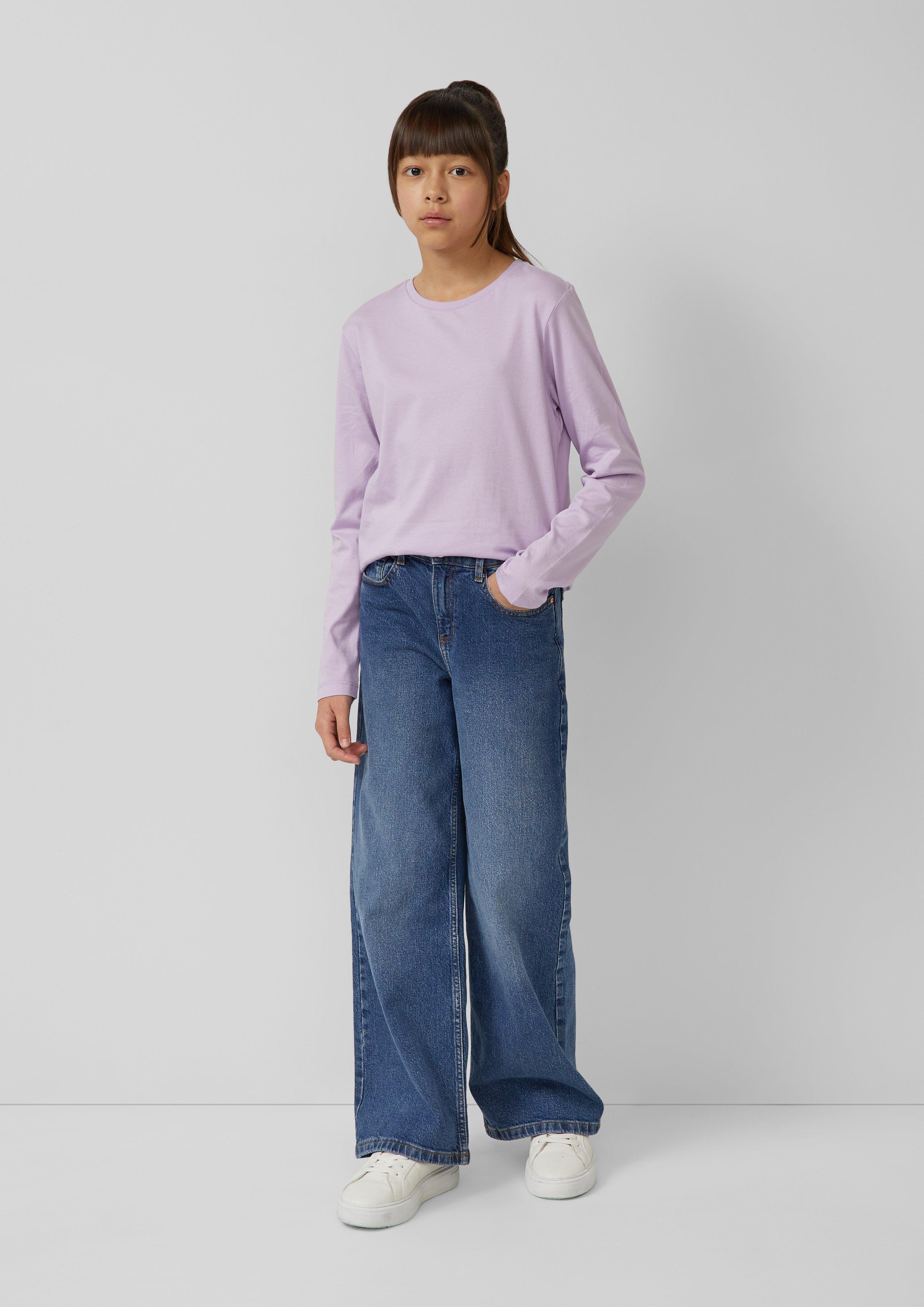 T-Shirt in 4615, 0401, 5742 & 0100