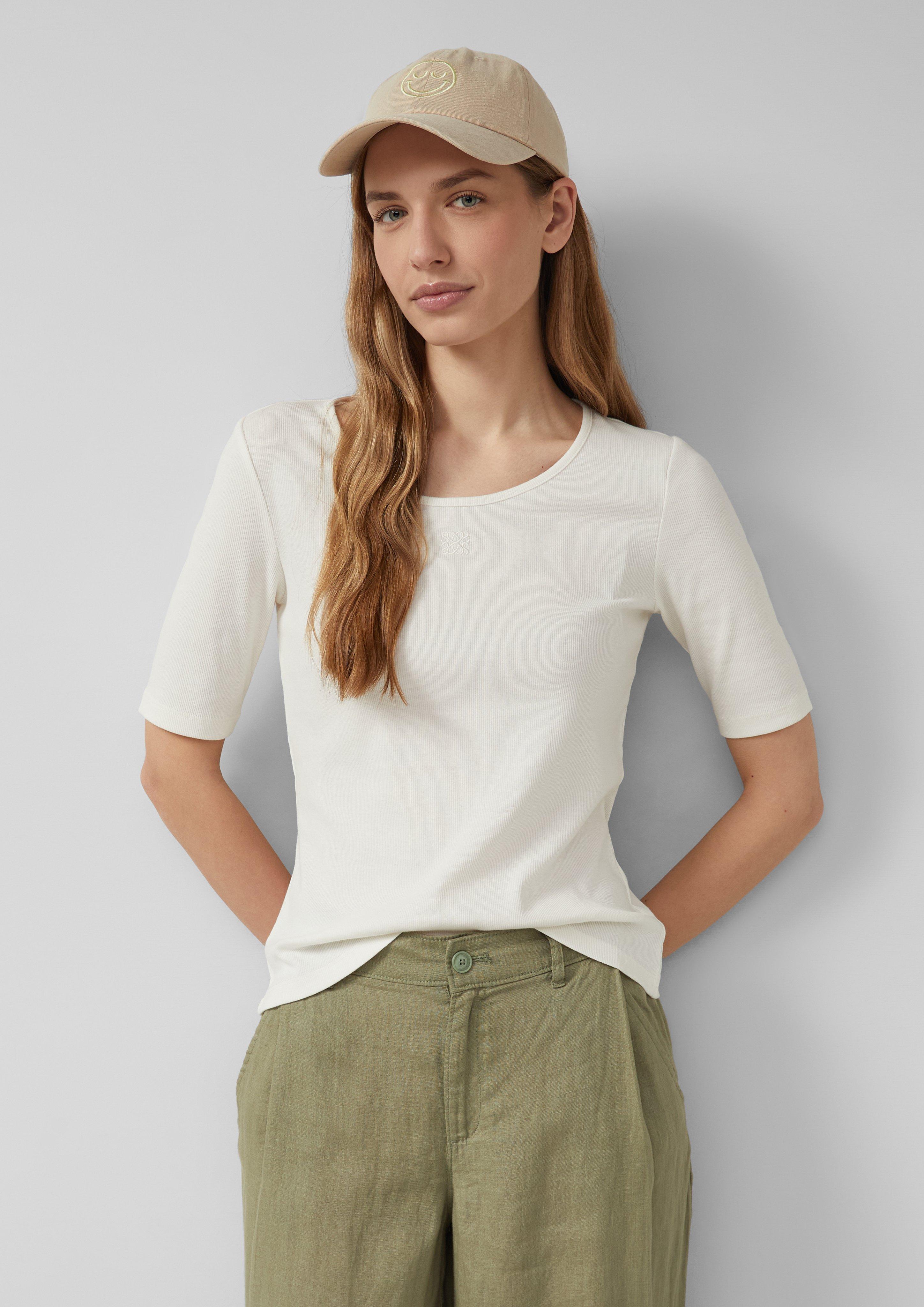 Čepice se štítkem in 8167 & 4157