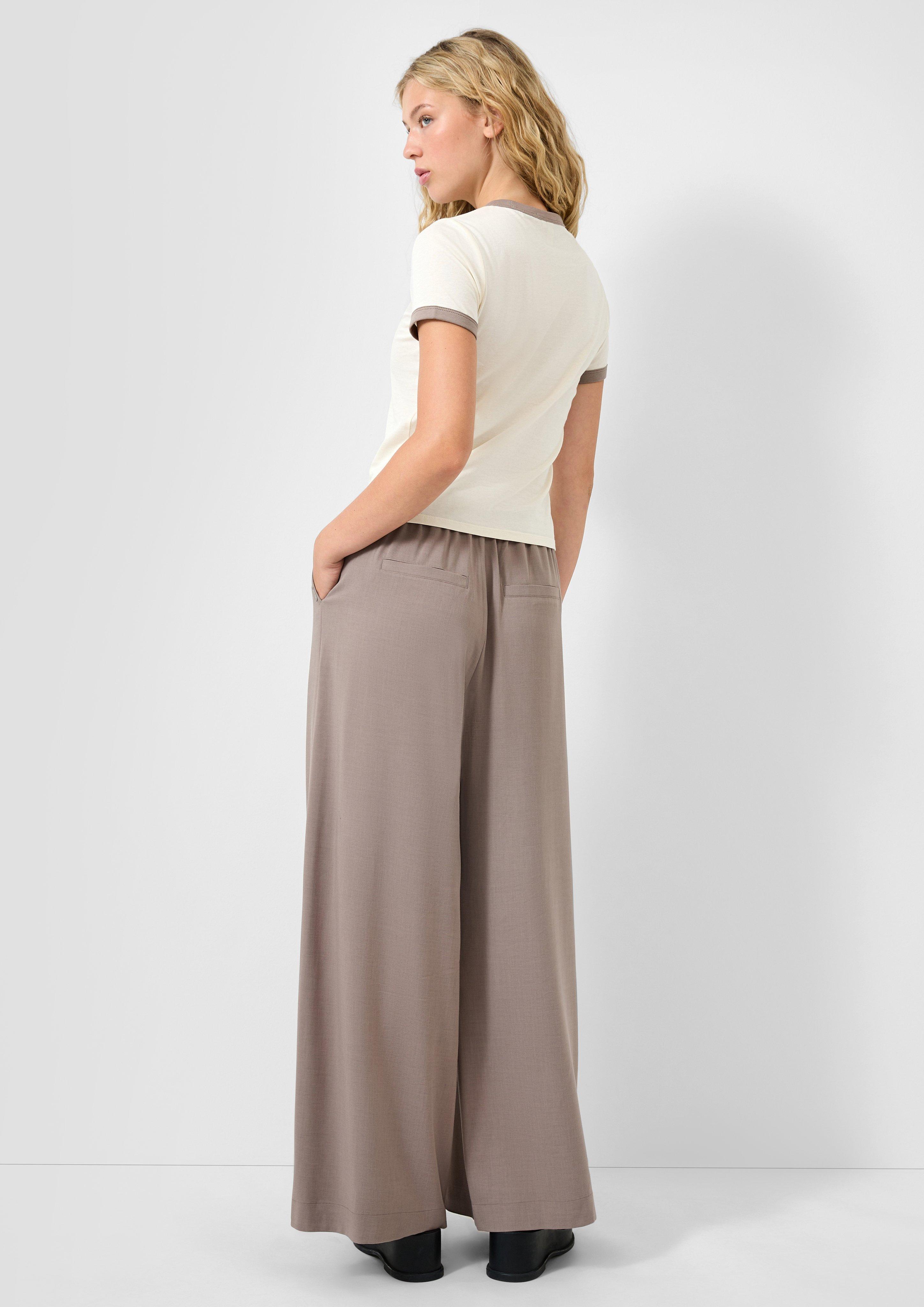 T-Shirt in 03D0 & 96D0