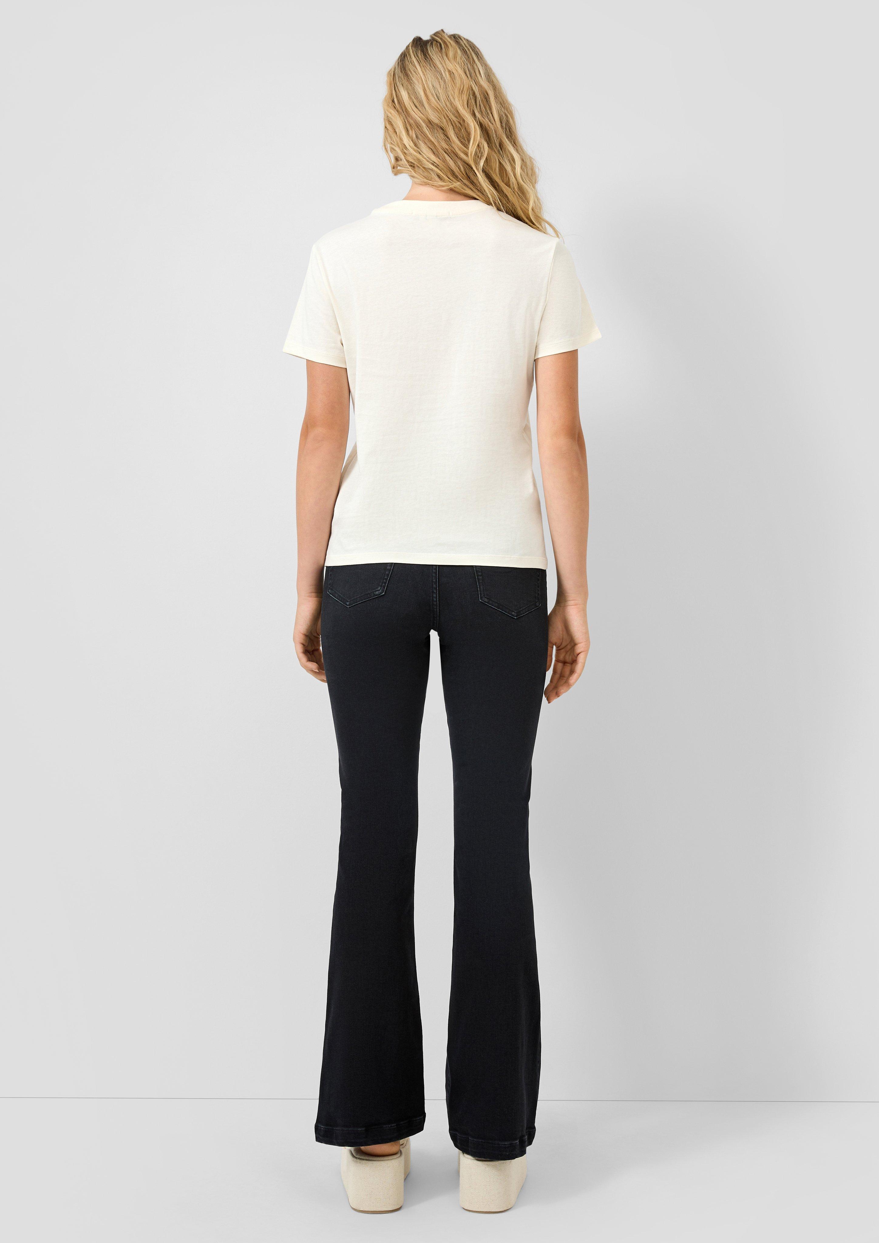 T-Shirt in 03D0, 99D0 & 51D0