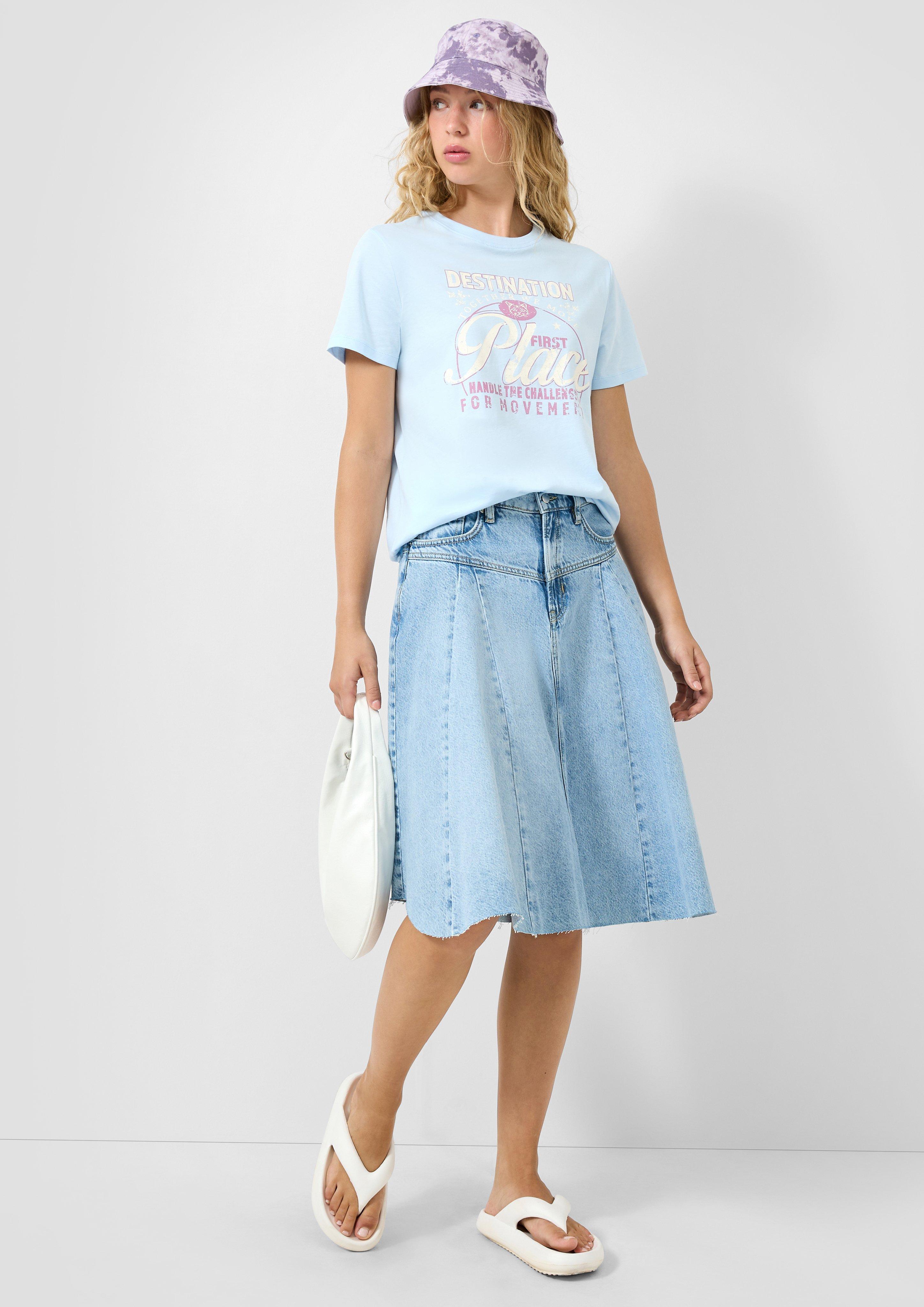 T-Shirt in 51D0, 03D0 & 99D0