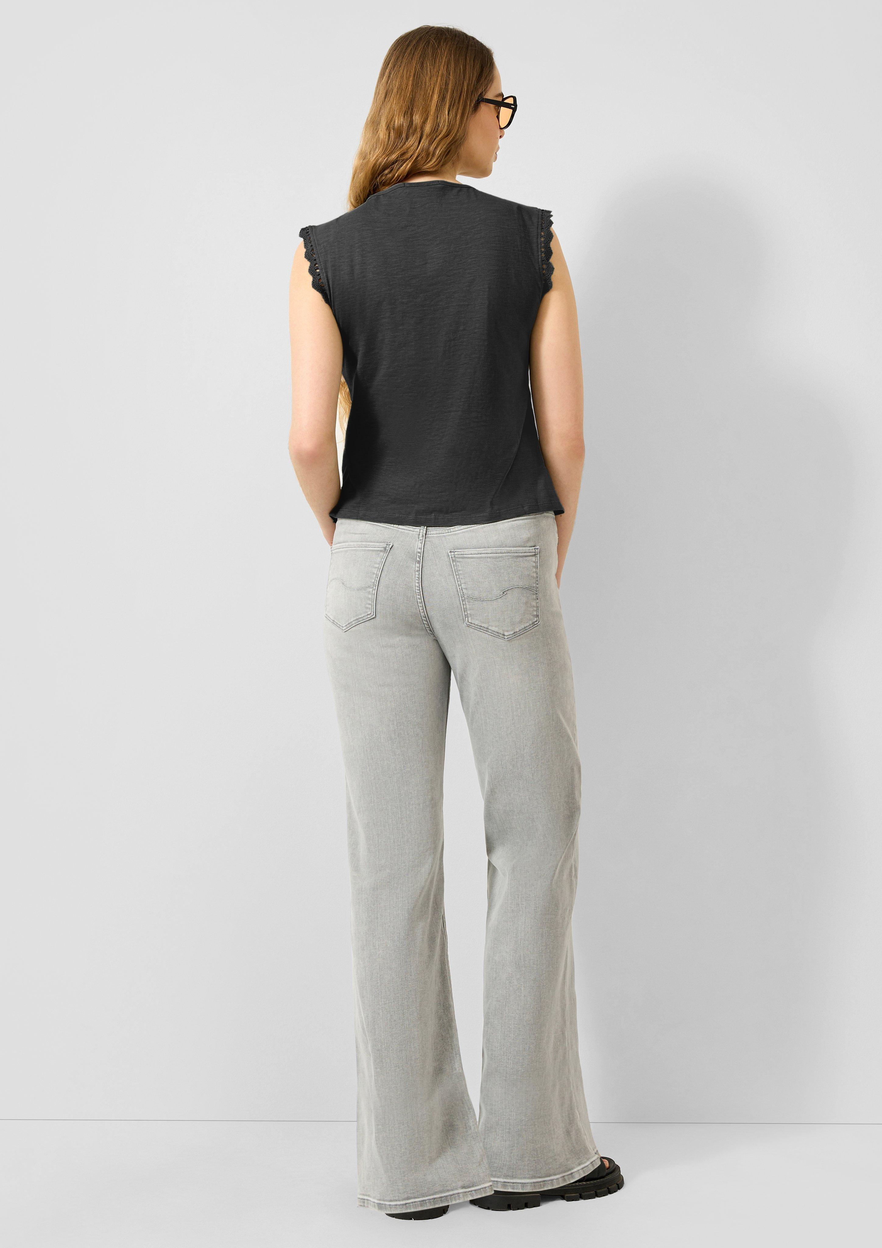 T-Shirt in 9999, 0200 & 7927