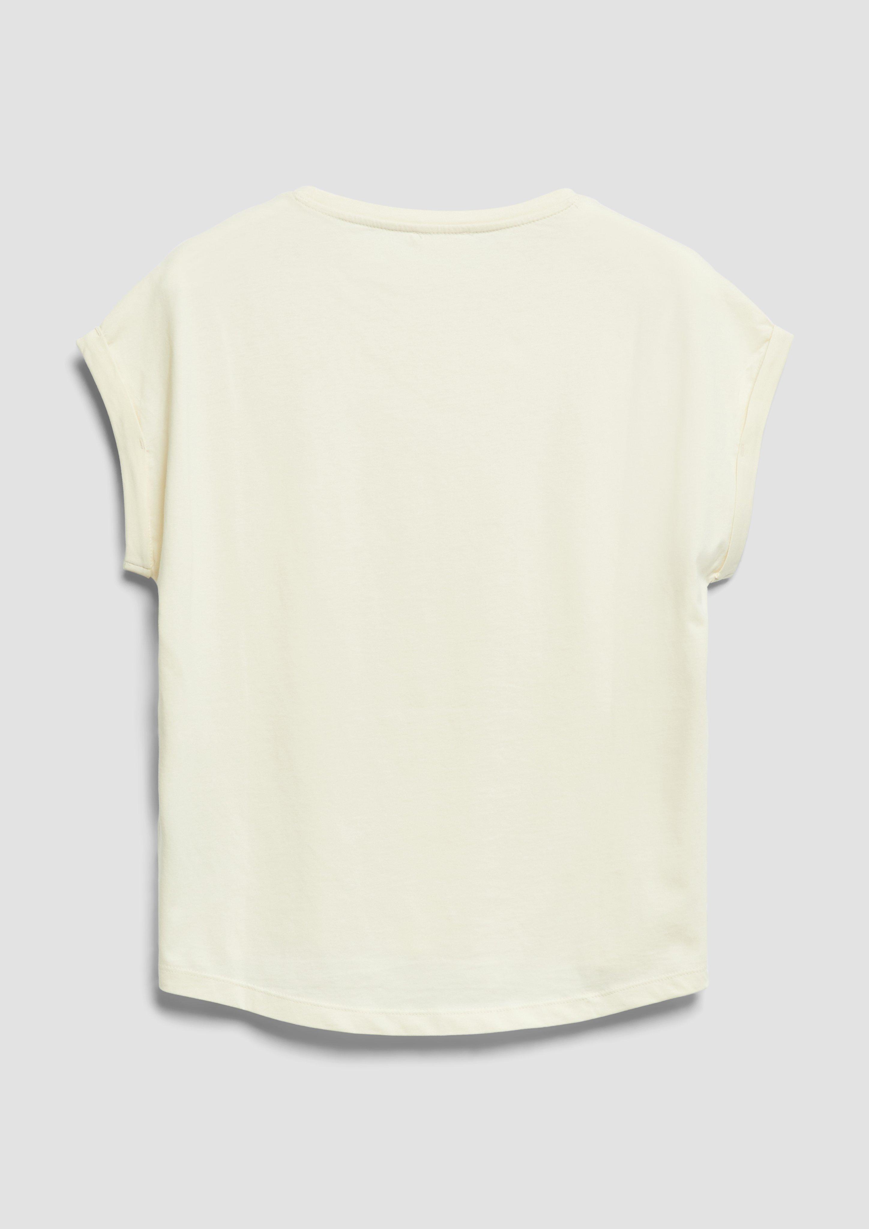 T-Shirt in 80D2, 39D2, 99D3, 42D1, 89D0, 01D0, 42D3 & 01D1