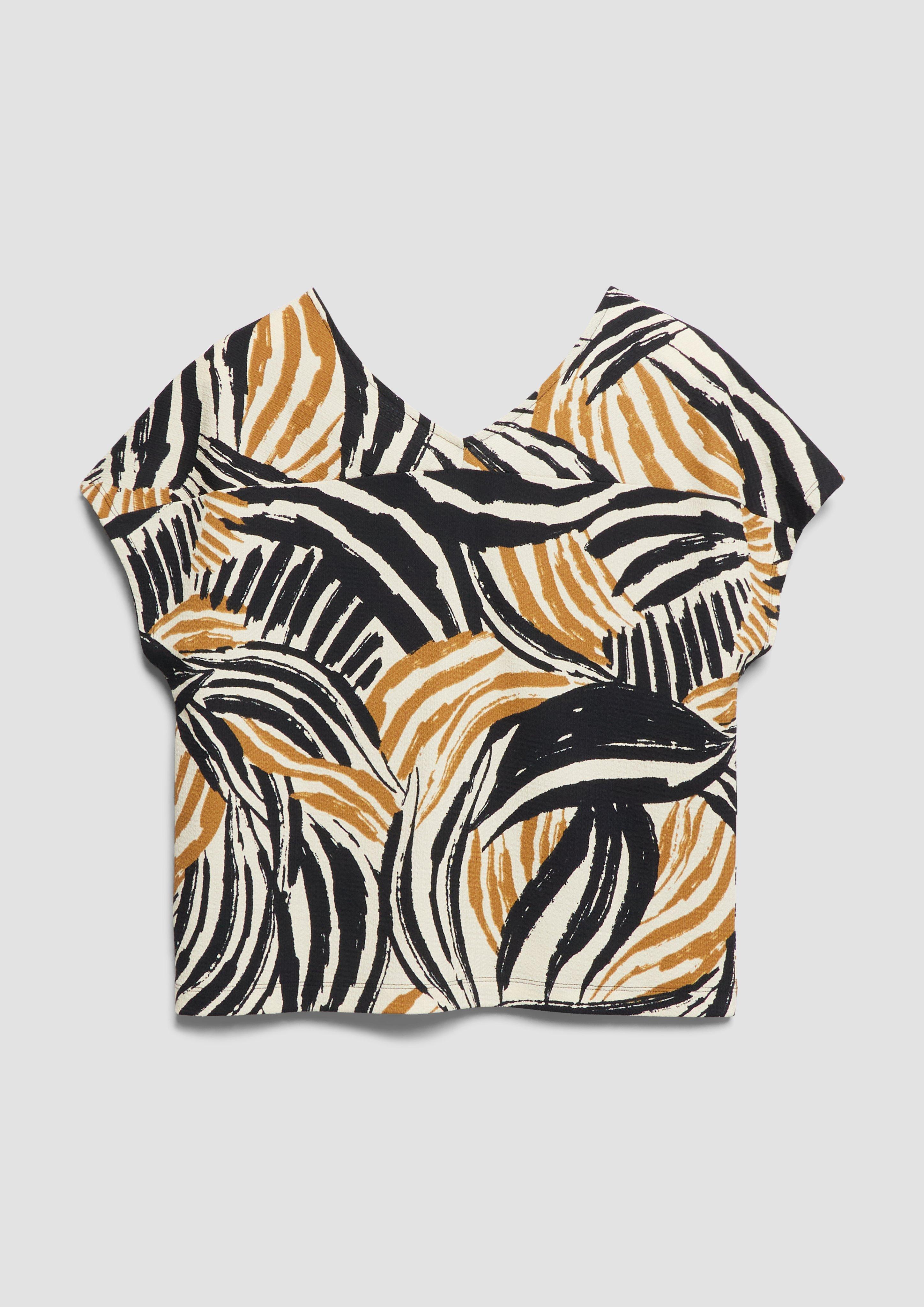 T-Shirt in 84A0, 3903, 8000, 8918, 9999 & 42A0