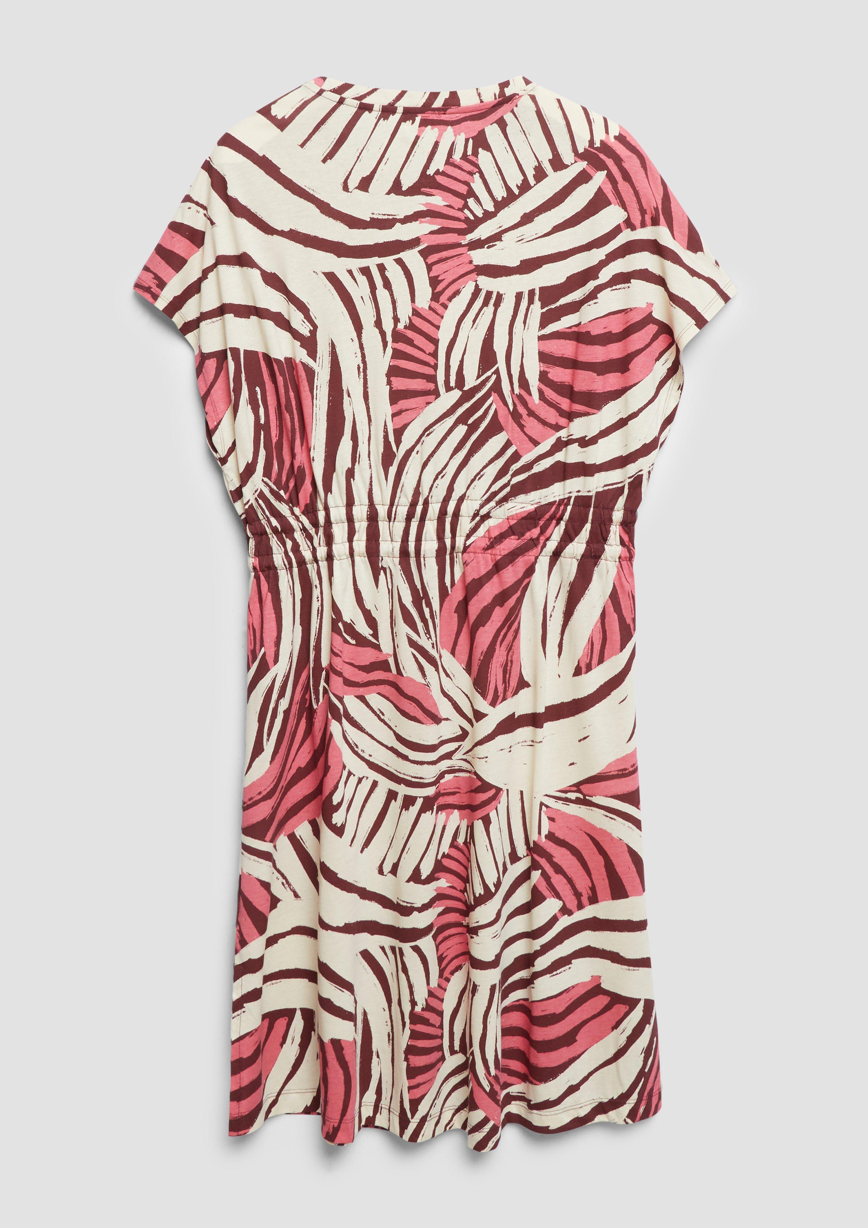 Jurk in 42A0, 84A0, 3903, 8918 & 9999