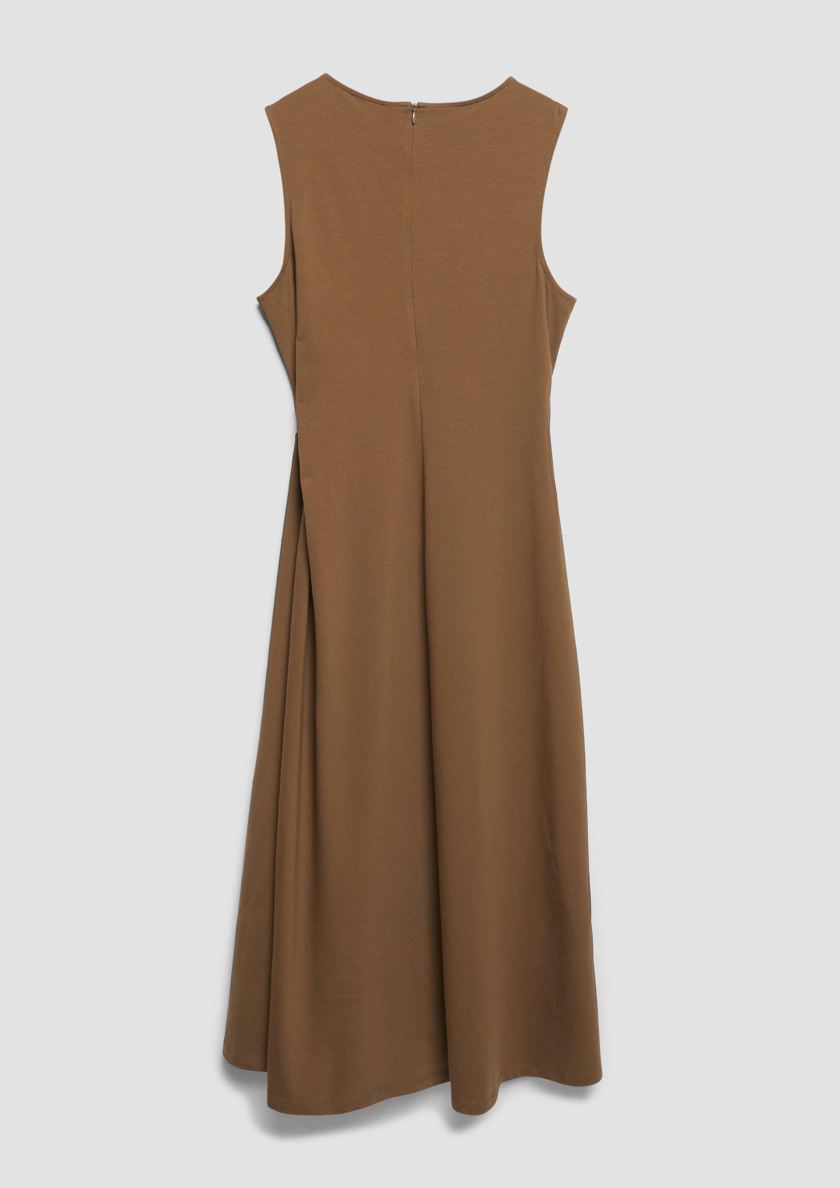 Jurk in 8918, 9999 & 3903