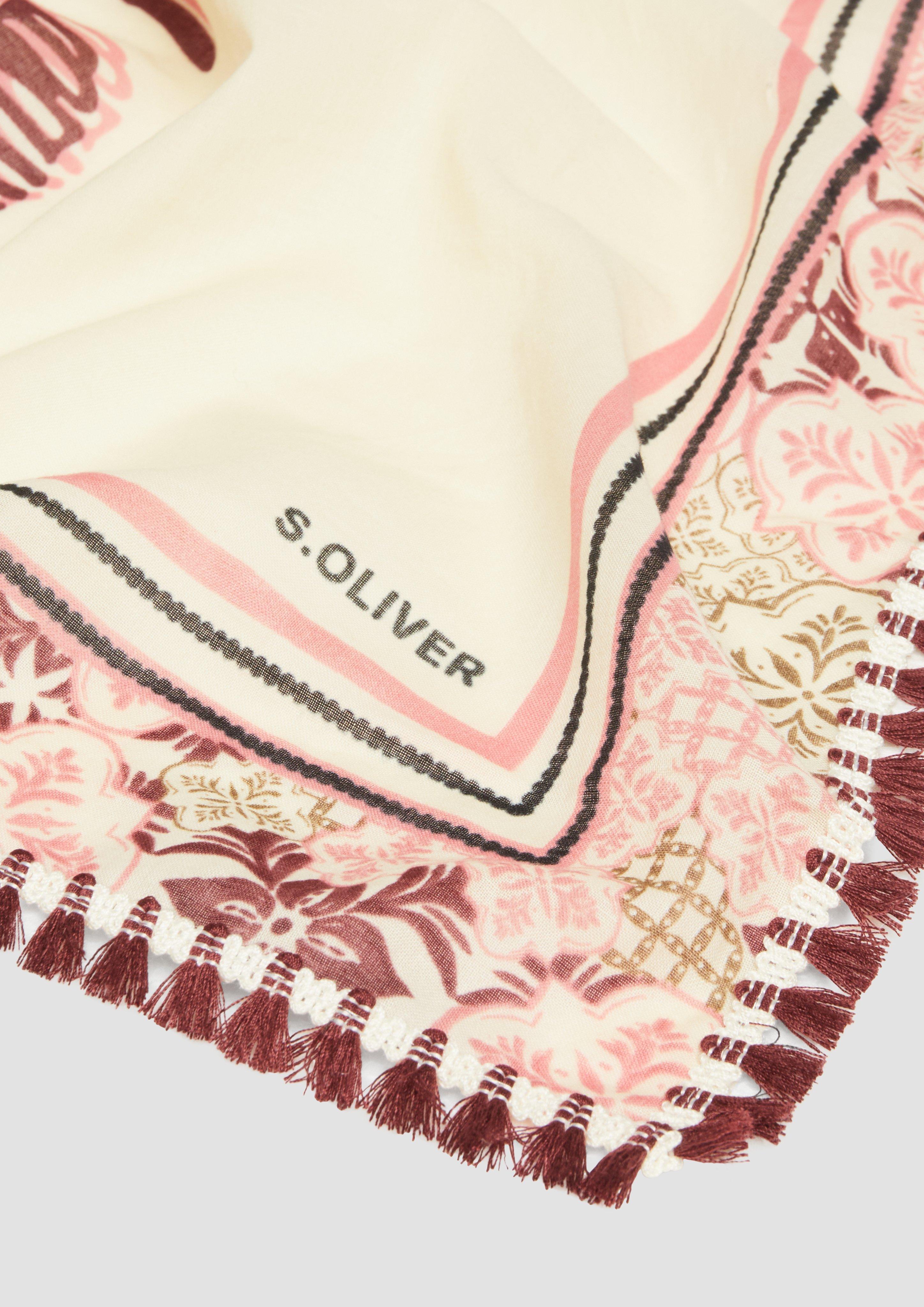 Schal in 39D3, 50D5 & 84D4