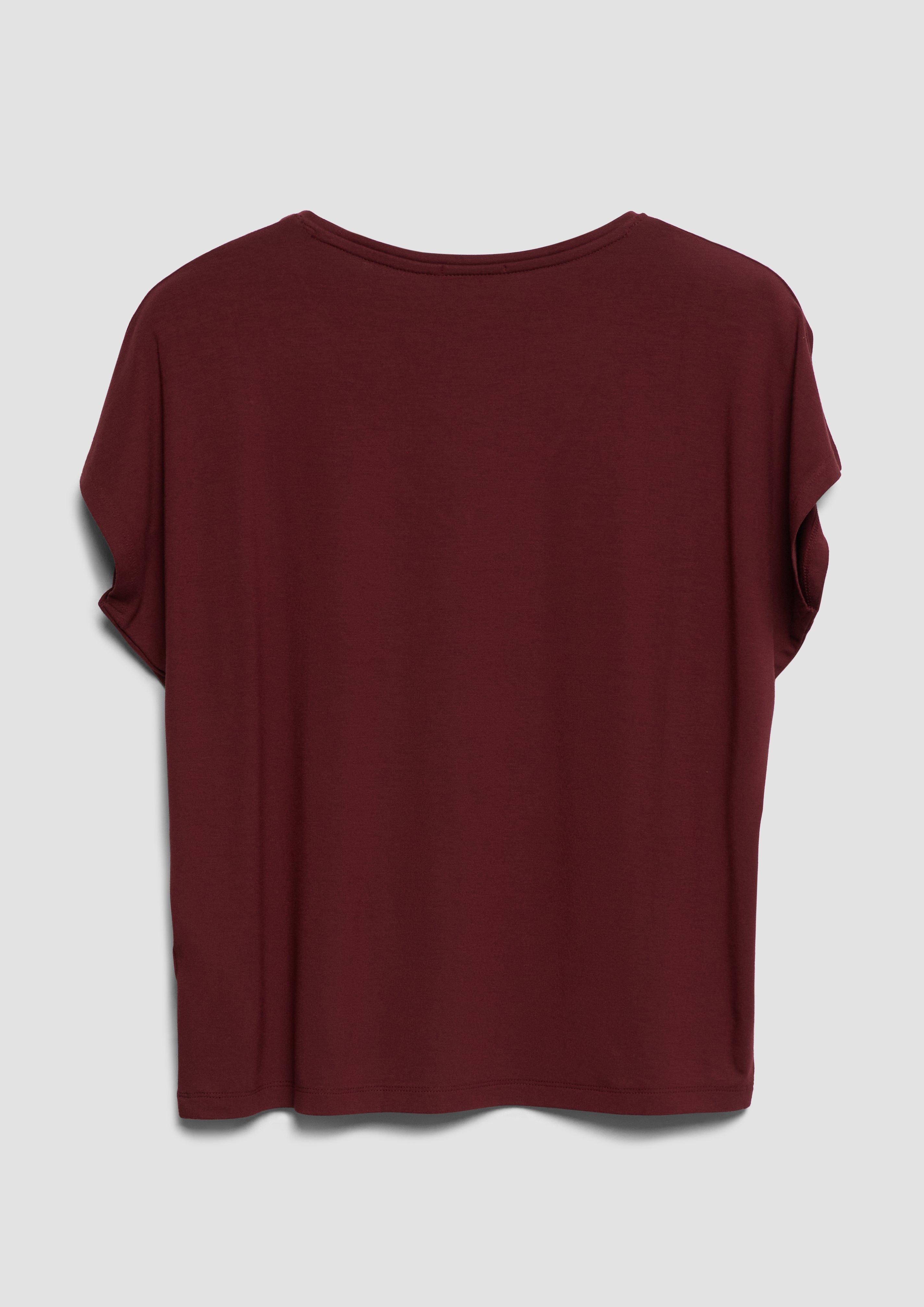 Majica in 3903, 4239, 0100, 5025 & 8918