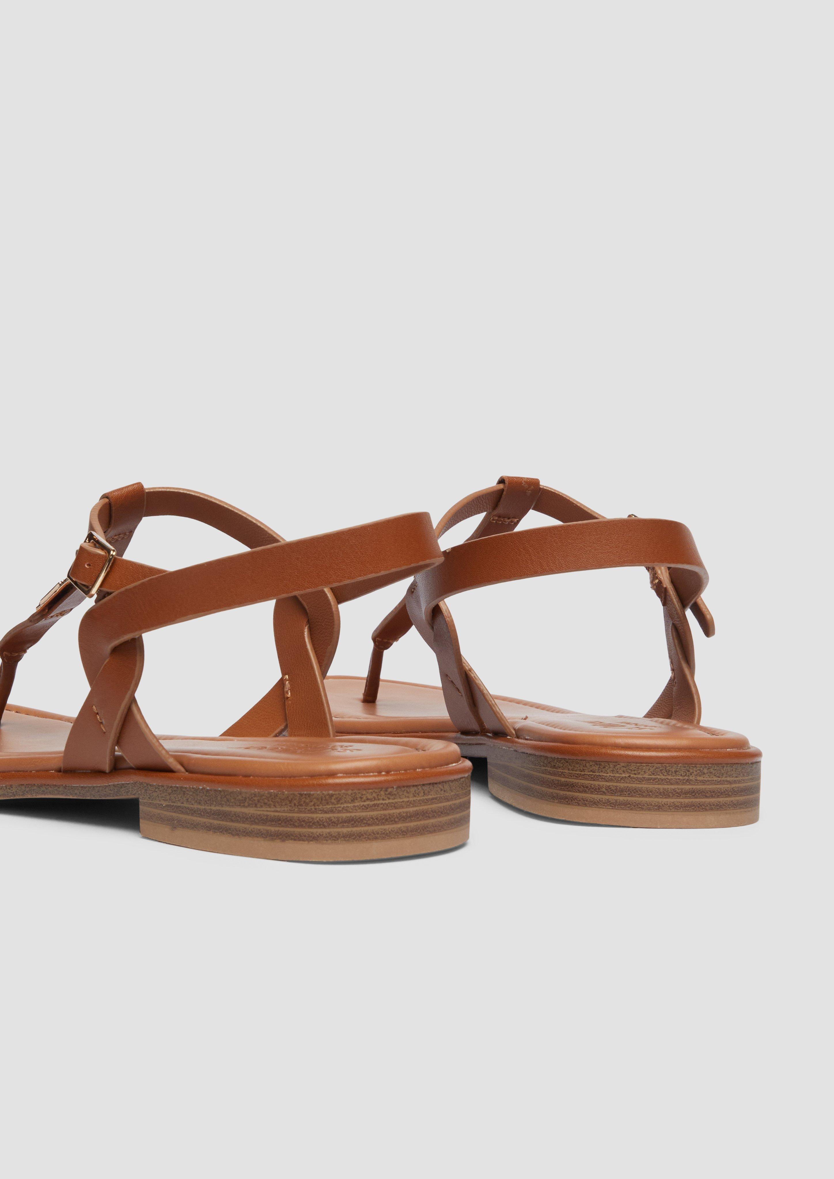 Sandalen in 8755, 9999, 0400 & 93A1