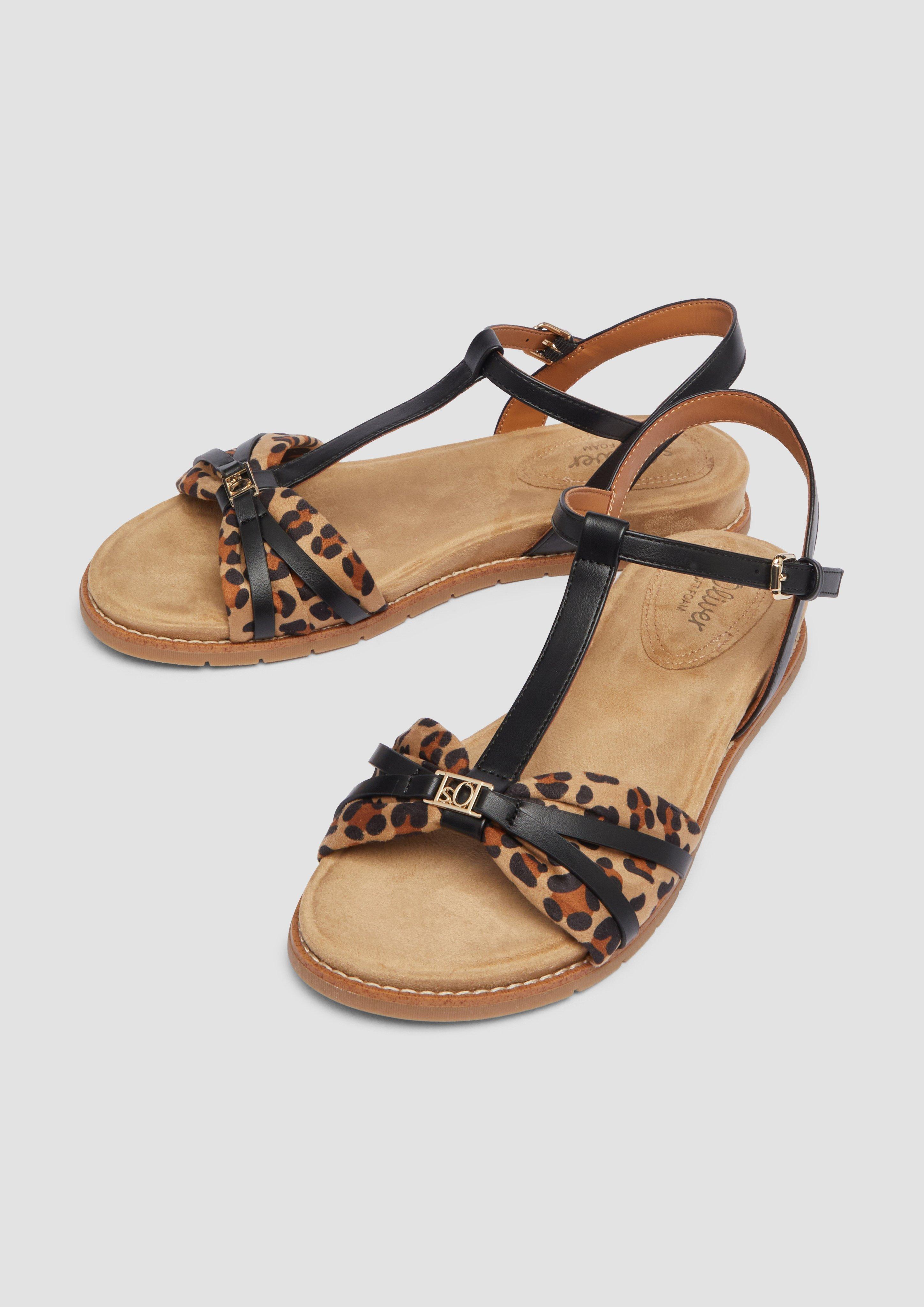 Pantoletten in 99D8 & 81D6