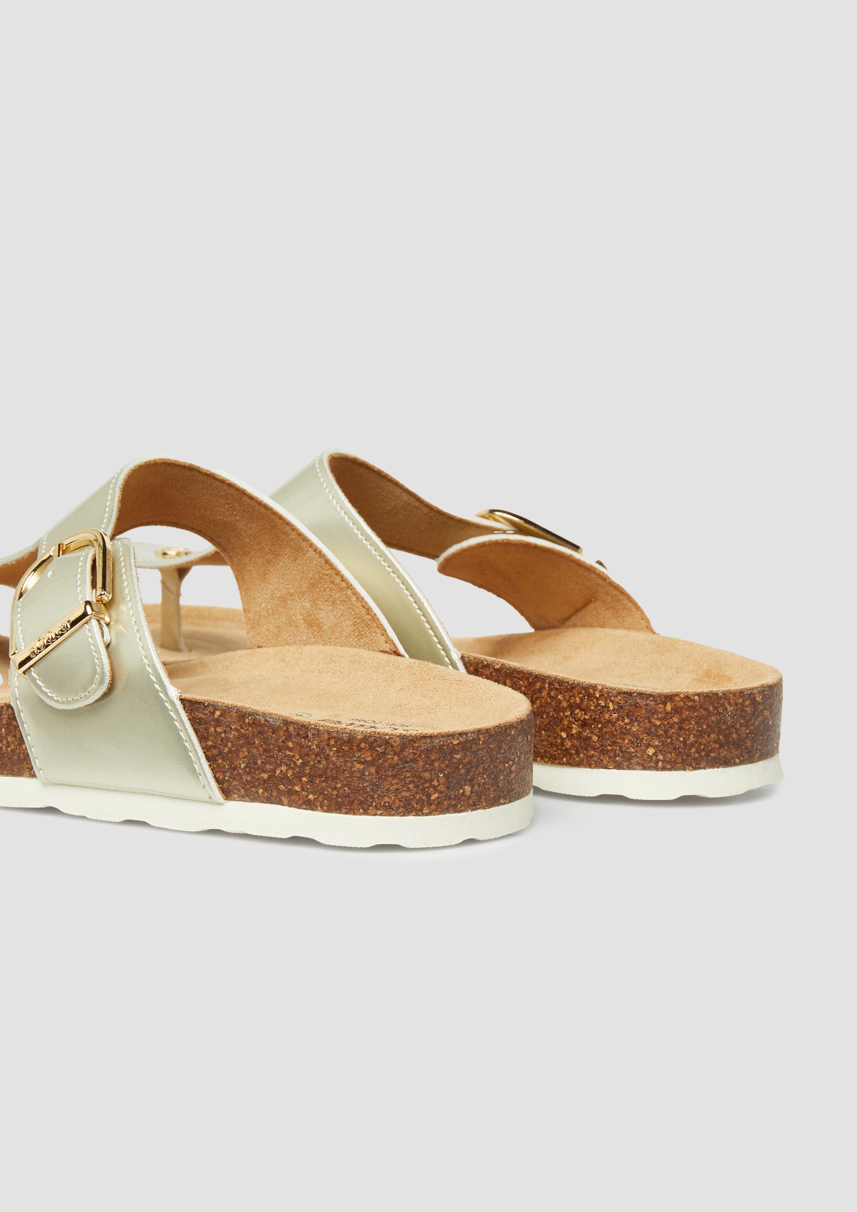 Pantoletten in 0400, 9999 & 7810