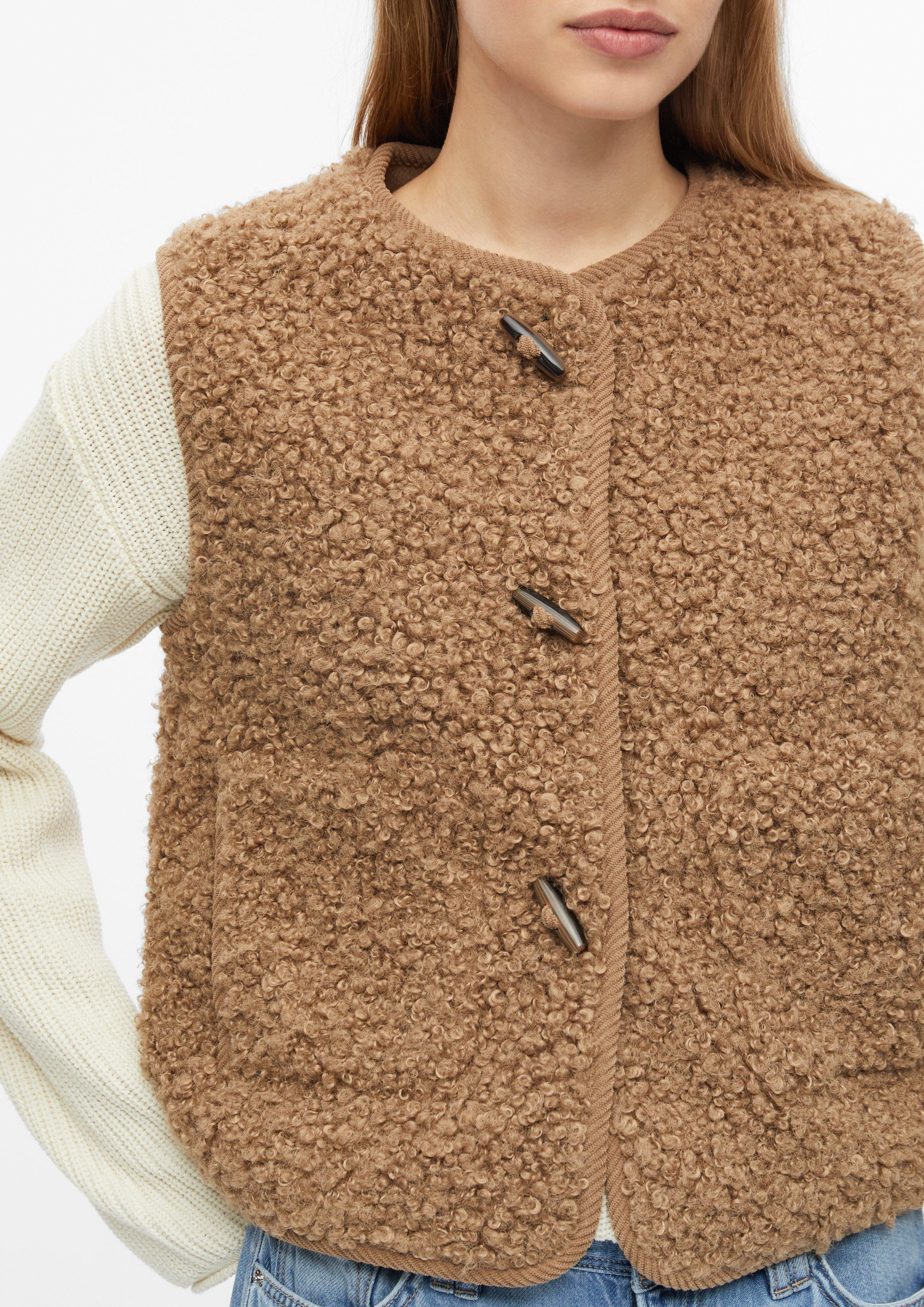 Femmes Gilet en peluche avec boutons à bascule en brun de s.Oliver
