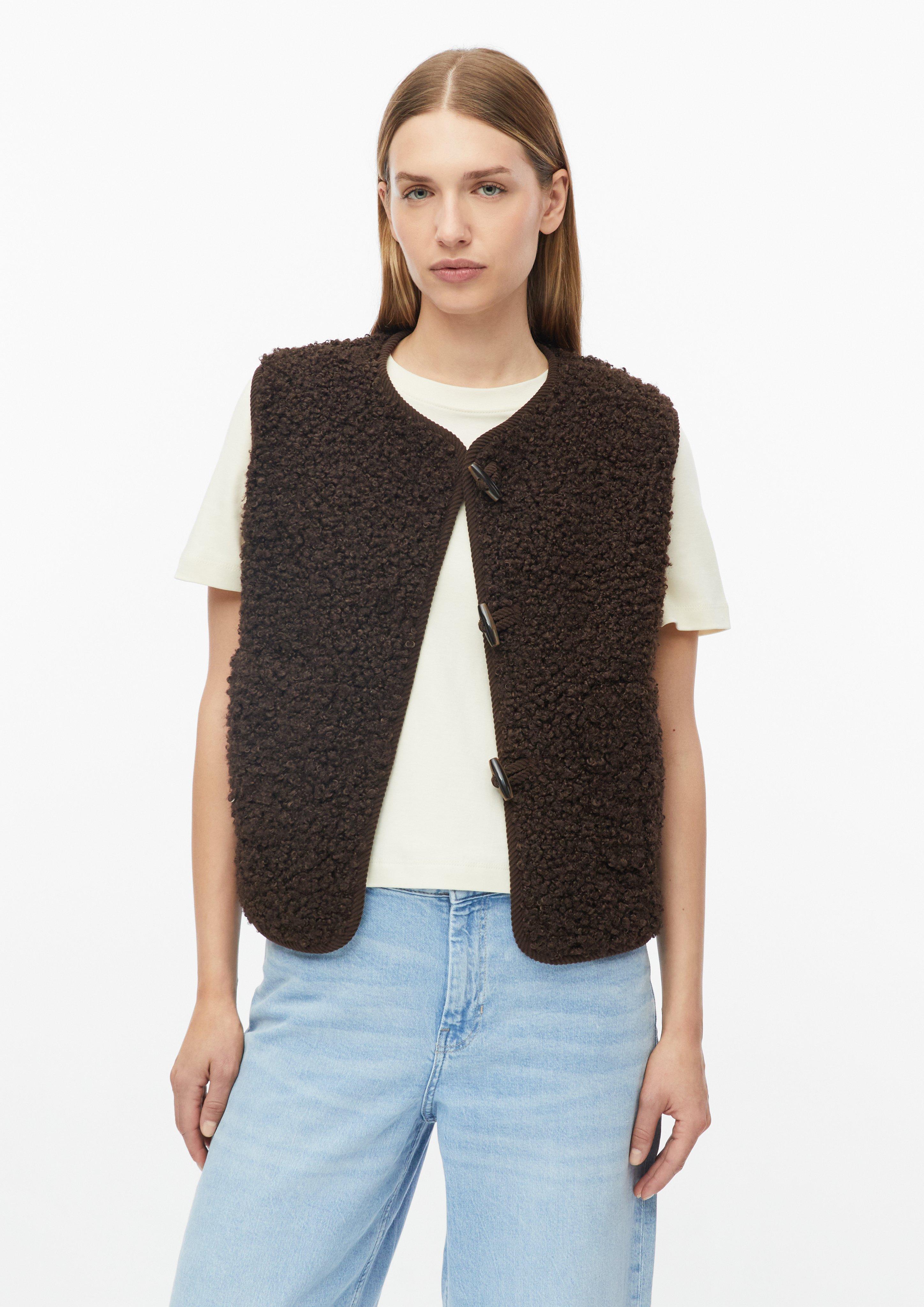 Dames Teddyvest met knevelknopen in donkerbruin van s.Oliver