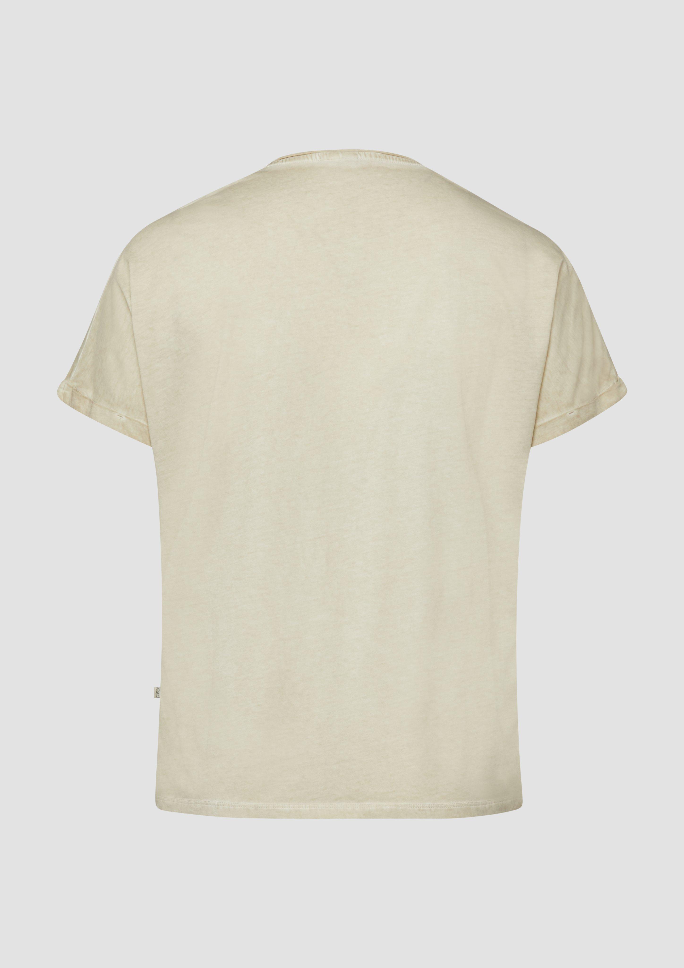 T-Shirt in 81D3, 99D0, 58D2 & 79D1