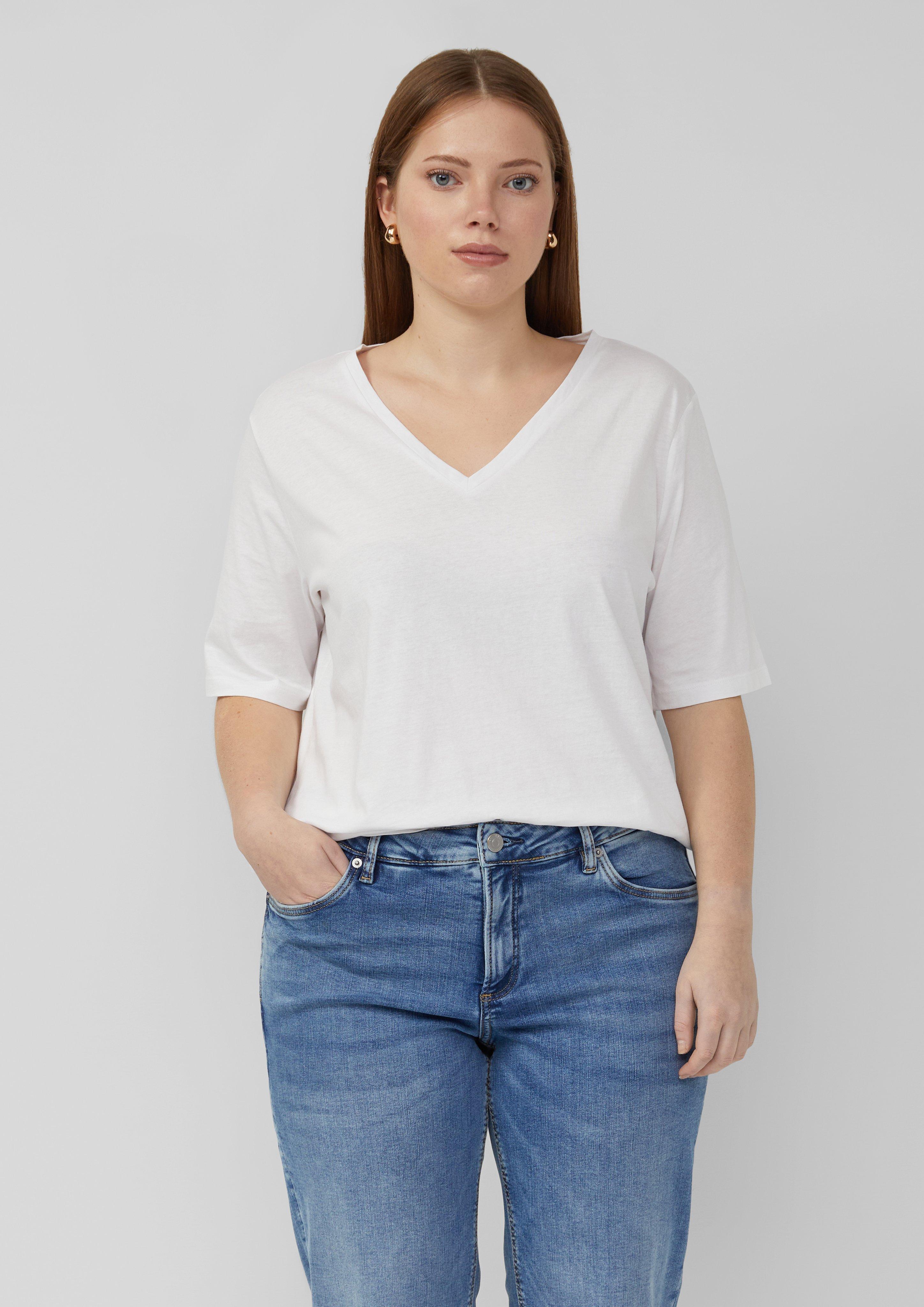 T-Shirt in 0100 & 9999