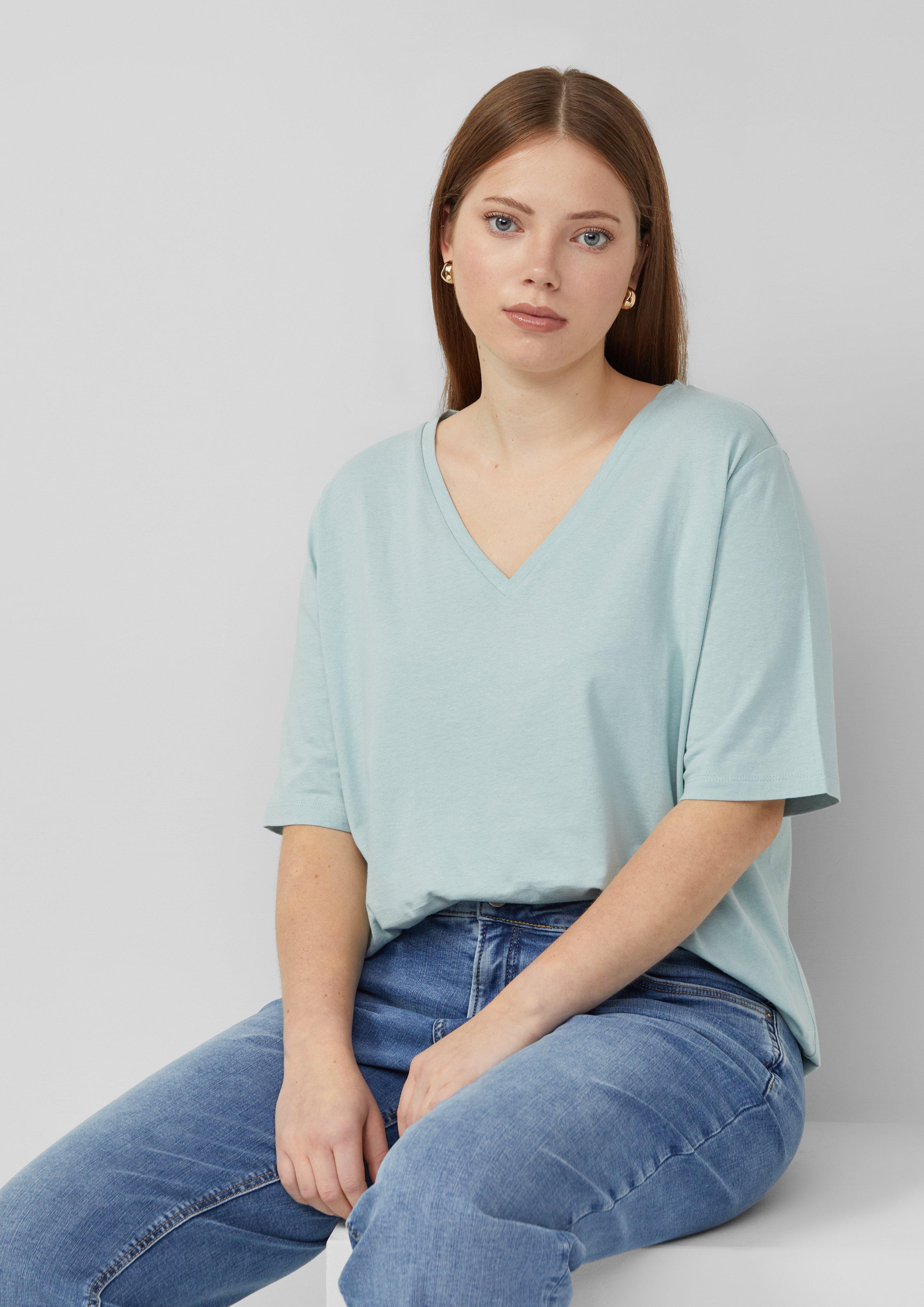 T-Shirt in 6147 & 9999