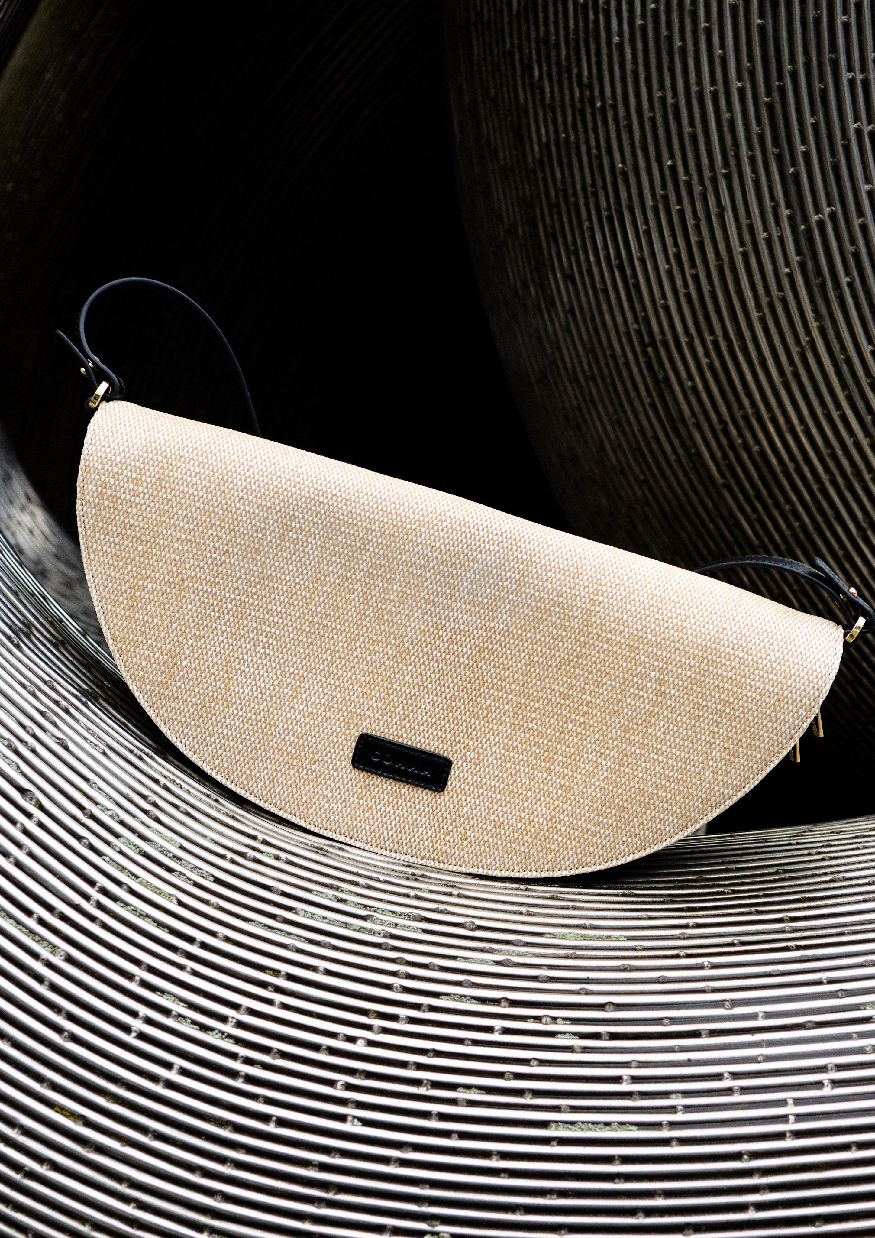 Makro Tacco Bag in  von COMMA