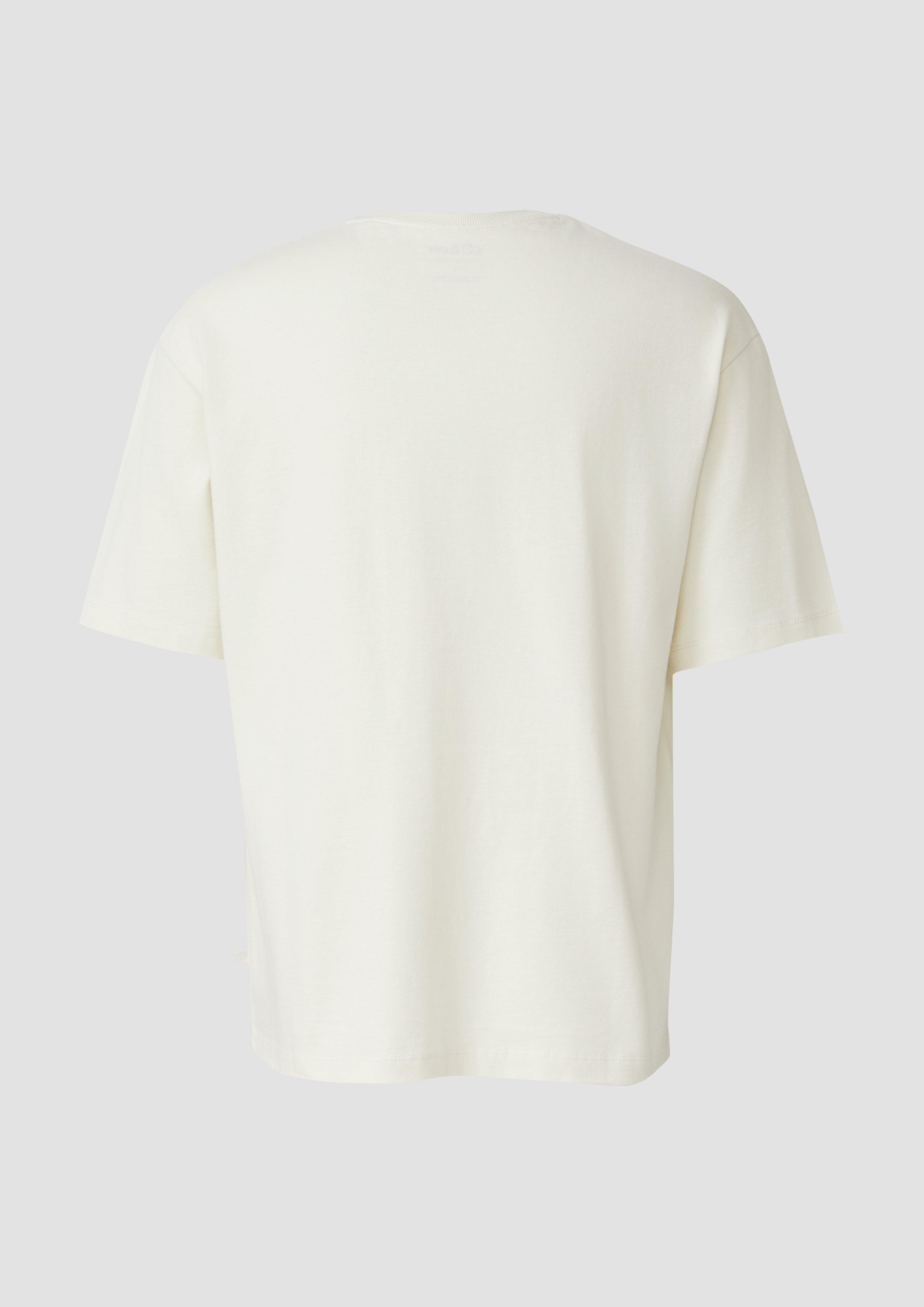 T-Shirt in 0200, 9999, 5110, 8919 & 5978