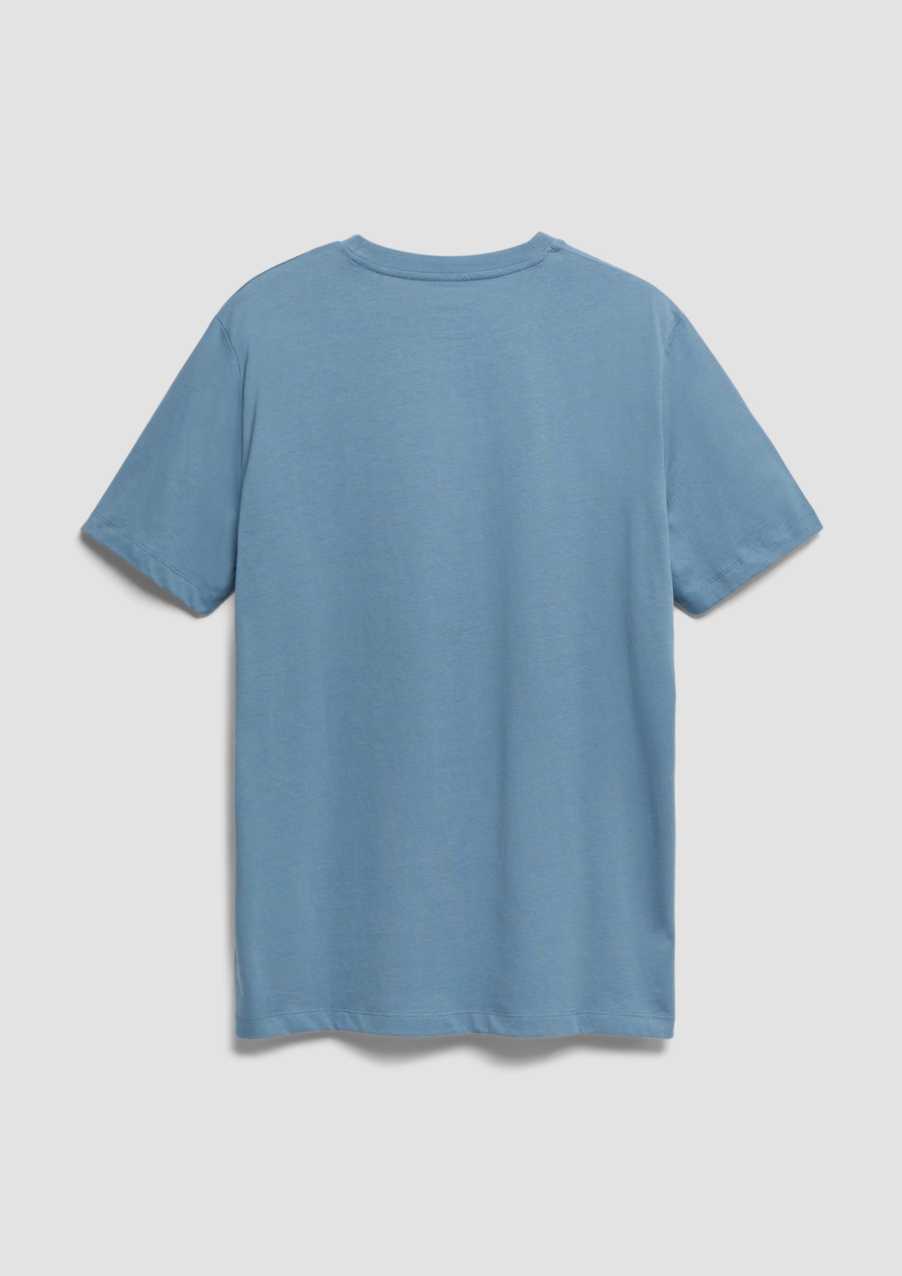 T-Shirt in 5318, 5548, 8941, 6212, 5110, 8621, 5750 & 6437