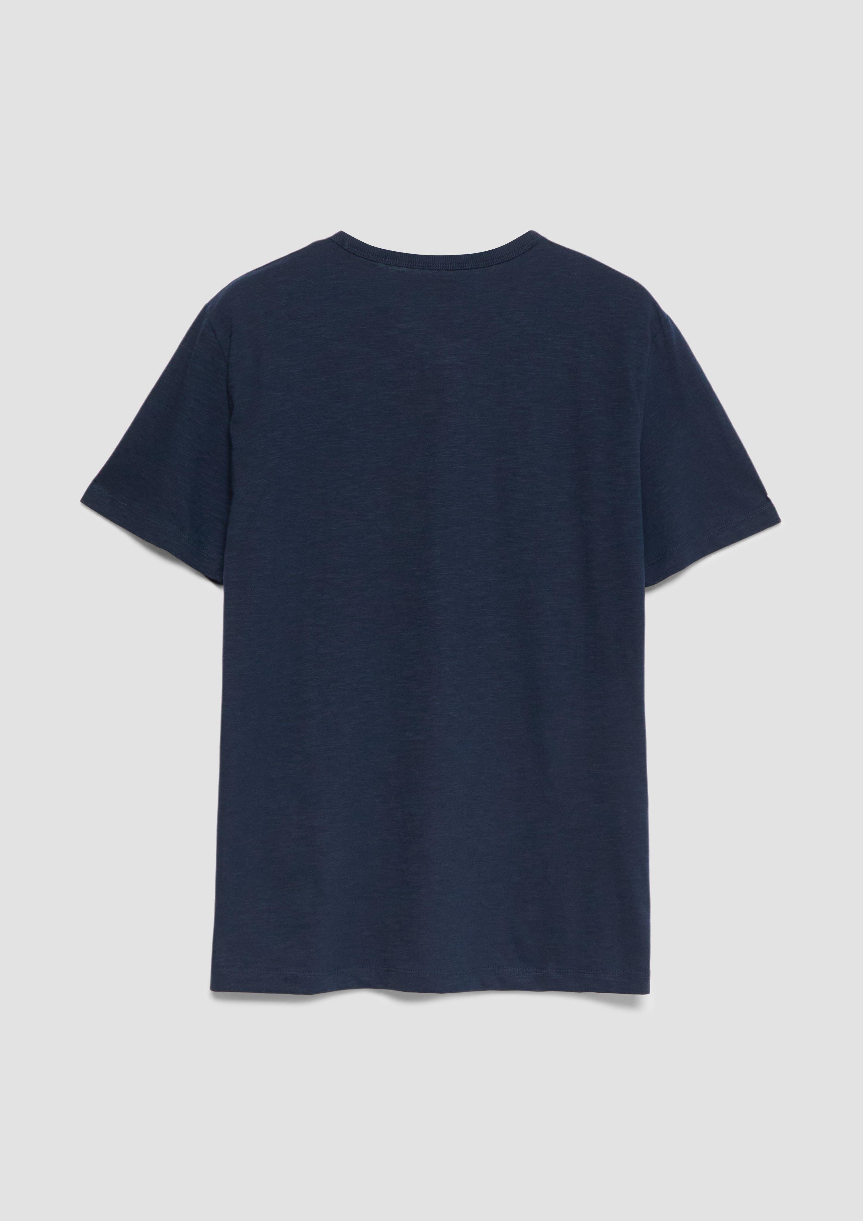 T-Shirt in 59D8, 02D8, 81D6, 81D2, 89D4, 64D3, 51D4, 02D1, 02D3, 59D2, 59D1 & 64D6