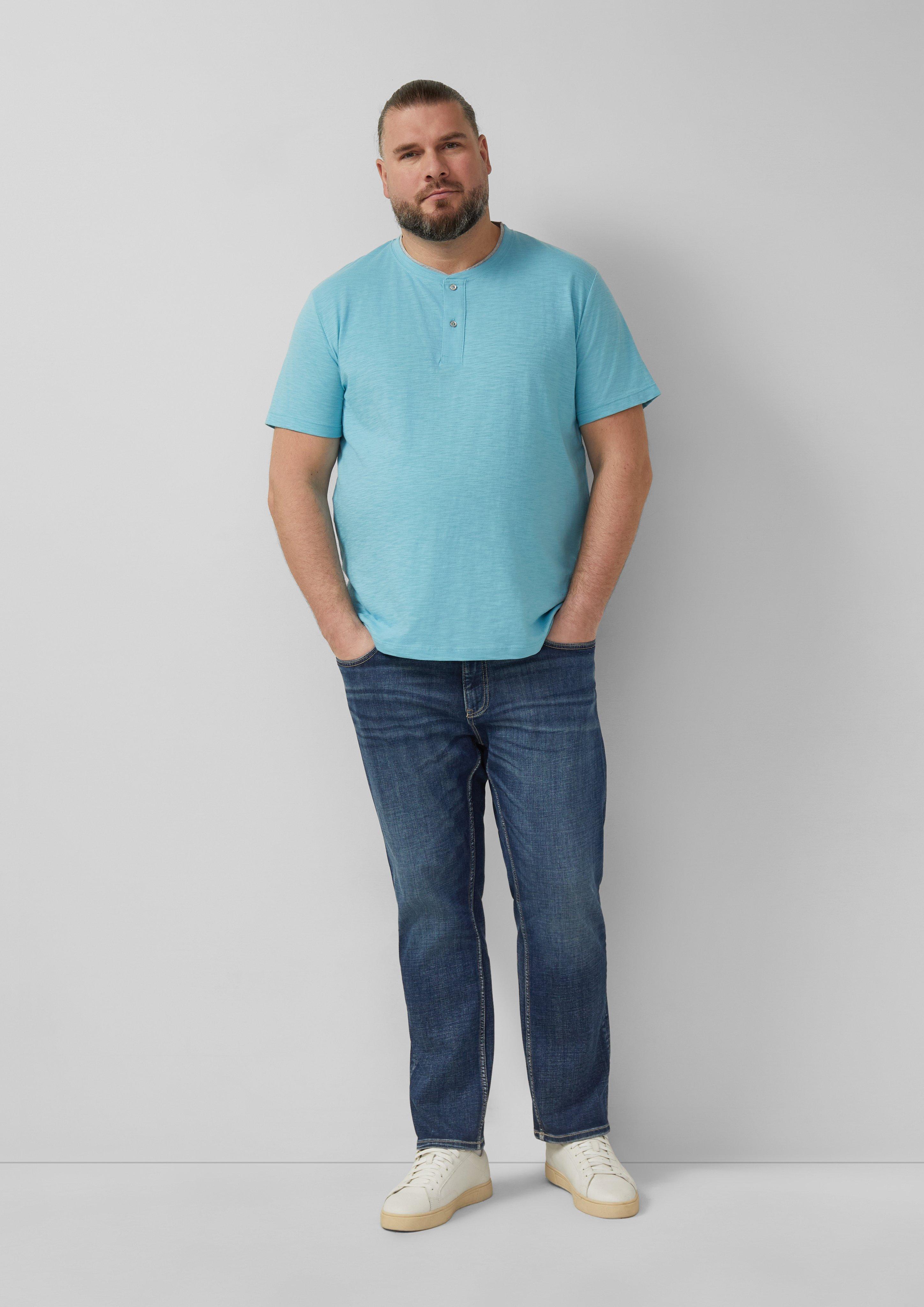 T-Shirt in 66W1, 79W1 & 59W1